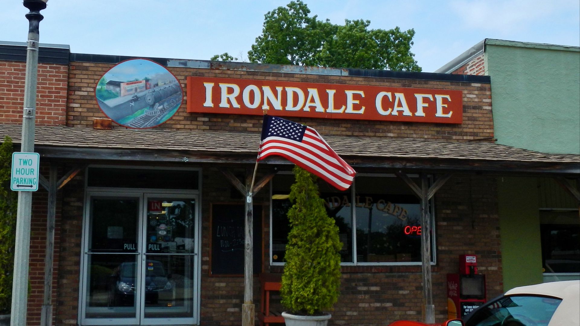 File:Irondale Cafe; Irondale, Alabama.JPG