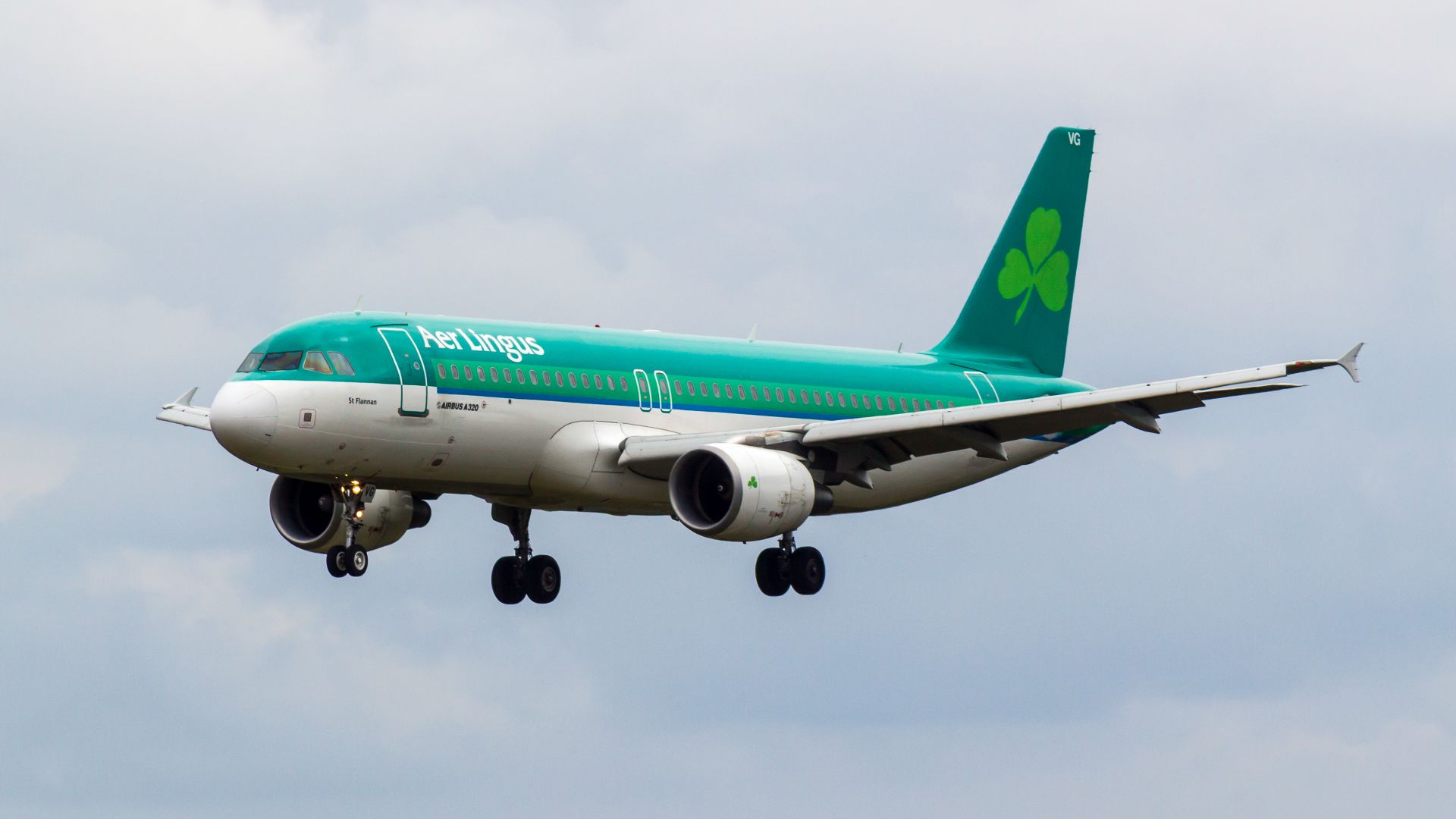 File:EI-DVG A320 Aer Lingus SCQ.jpg