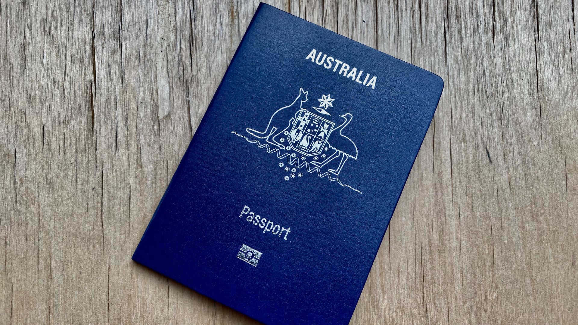 File:Australian passport.jpg
