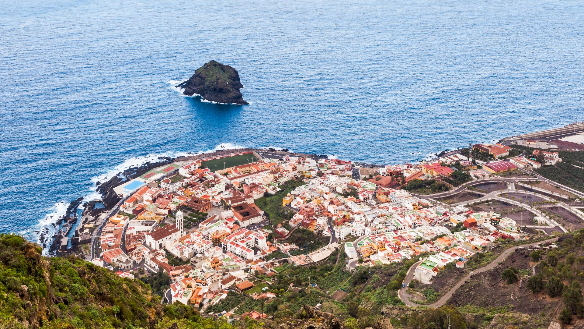 File:Vista de Garachico, Tenerife, España, 2012-12-13, DD 05.jpg