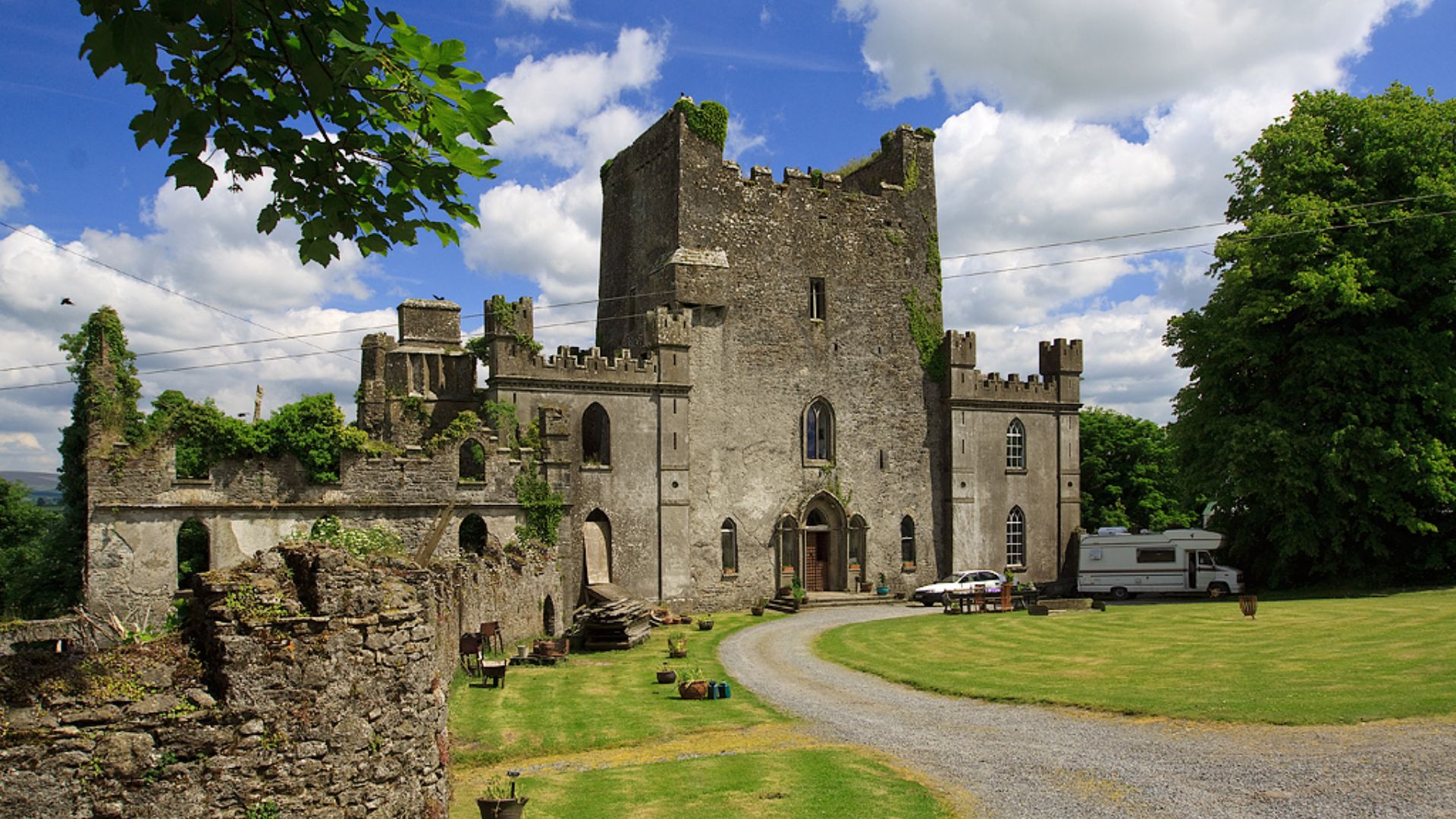 File:Castles of Leinster- Leap, Offaly (geograph 1952750).jpg