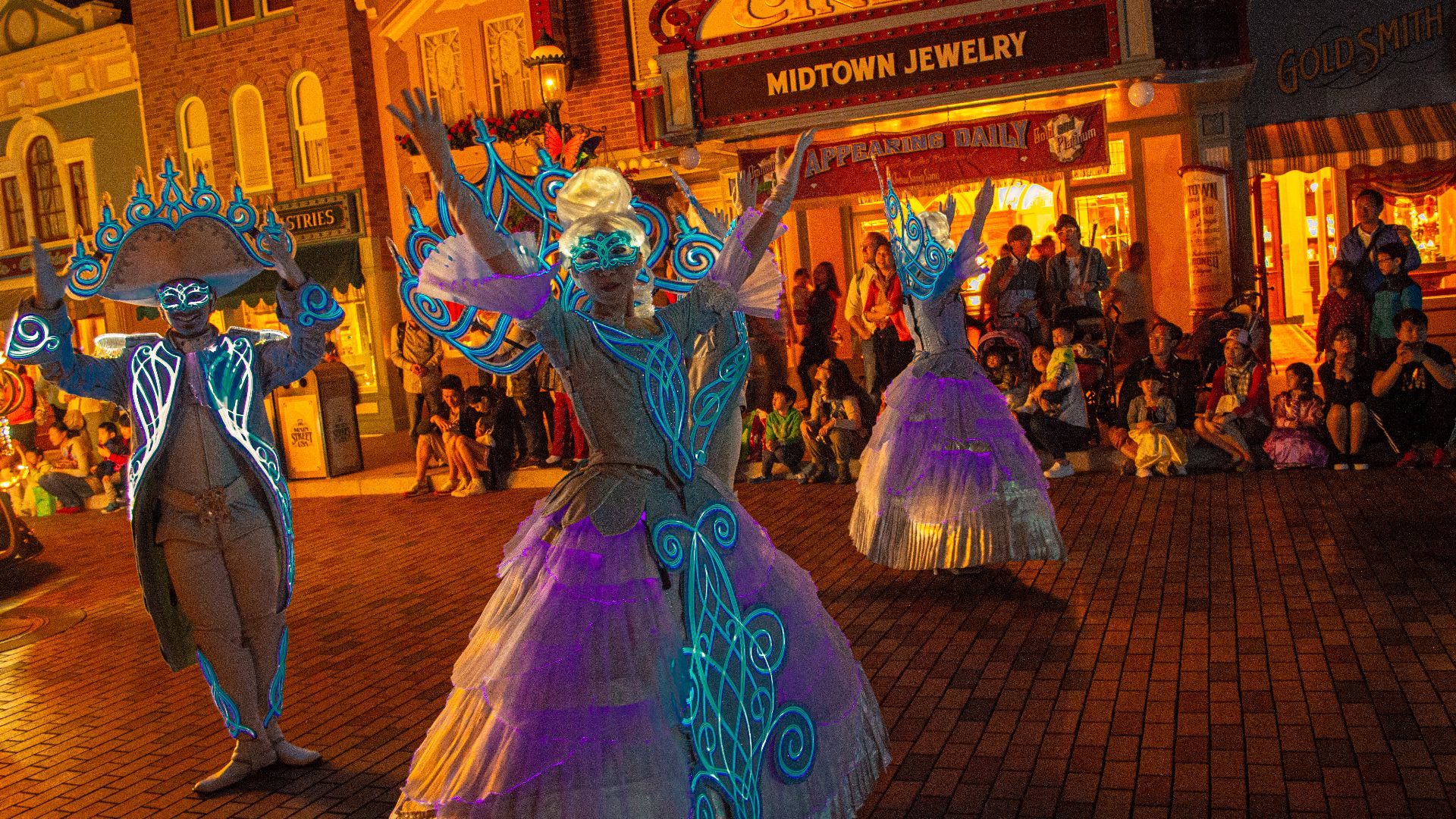 File:Disneyland Hong Kong China 10.jpg