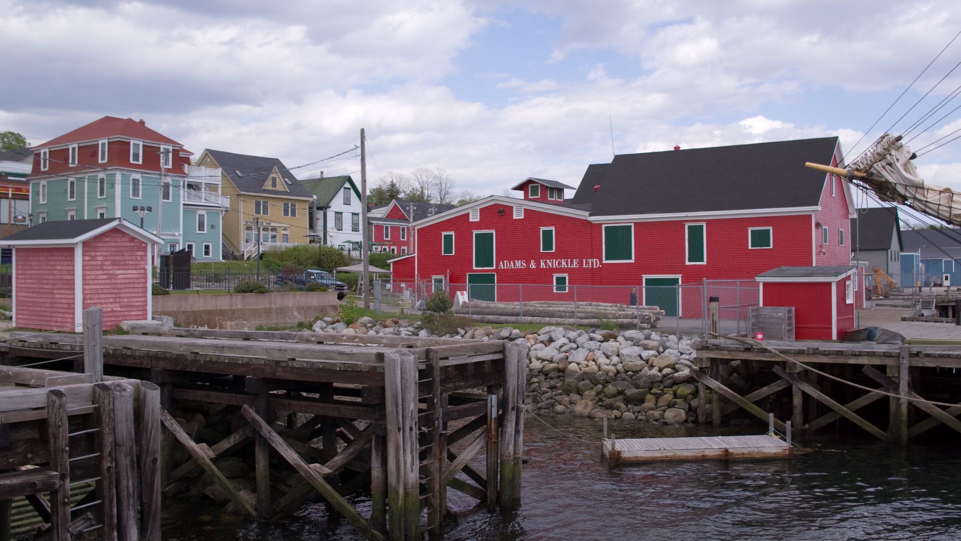 File:Lunenburg, Nova Scotia (3616085660).jpg
