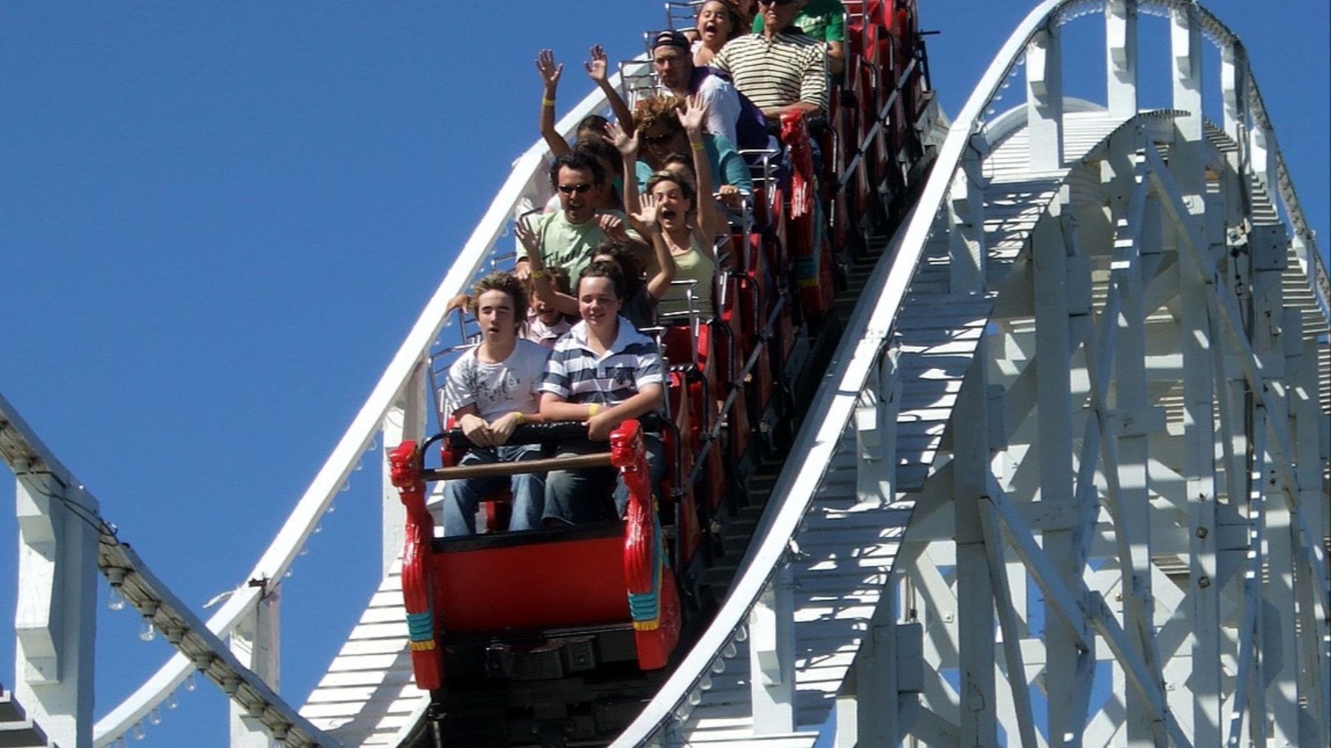 File:Luna Park Melbourne scenic railway.jpg