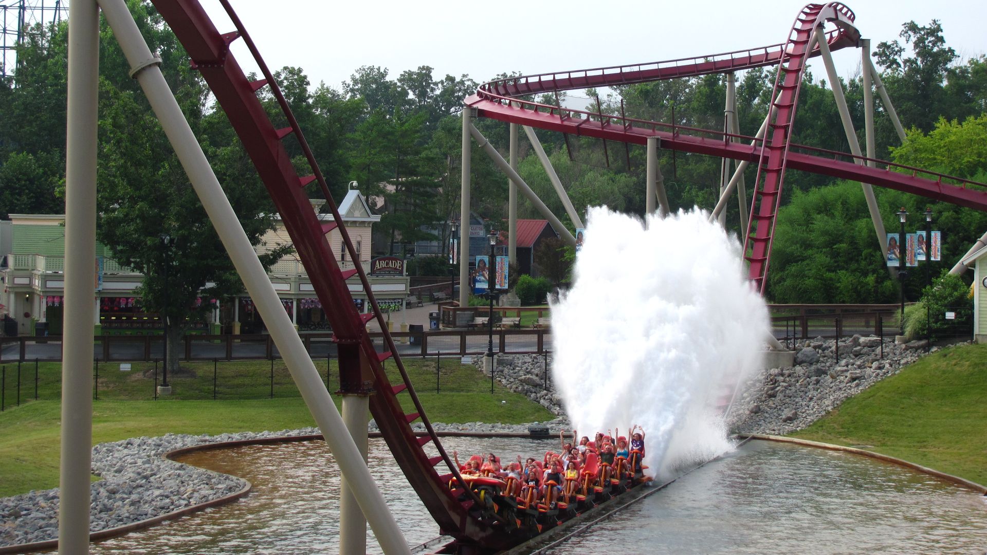 File:Diamondback splashdown from the station.jpg