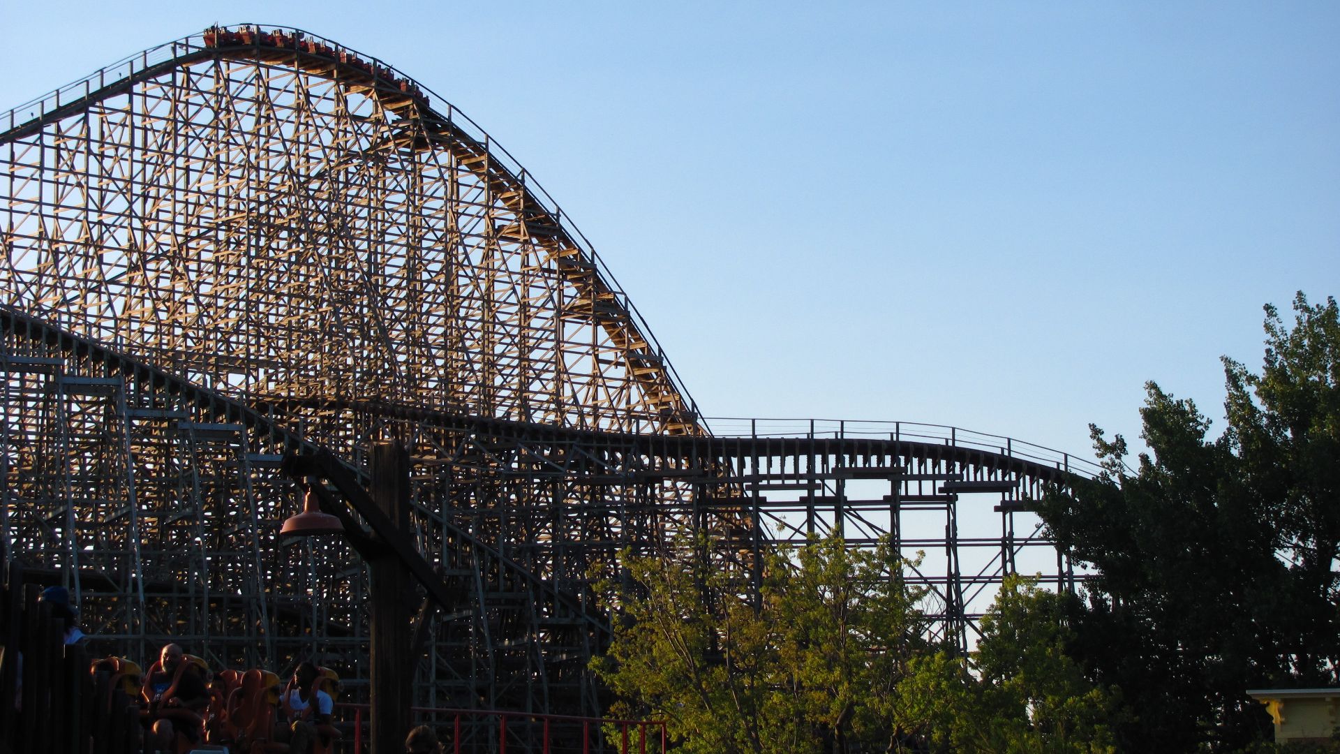 File:Cedar Point Mean Streak (7625568444).jpg