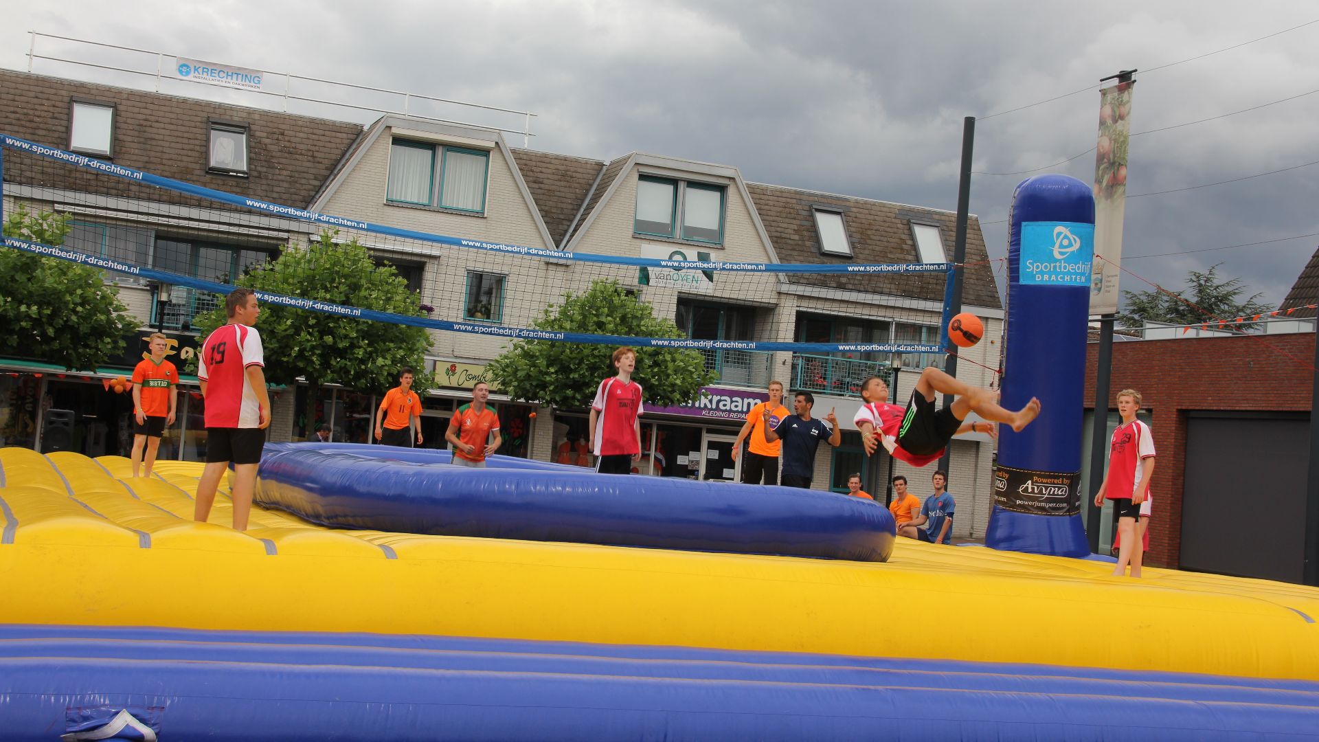 File:Bossaball 2014 (14512489929).jpg