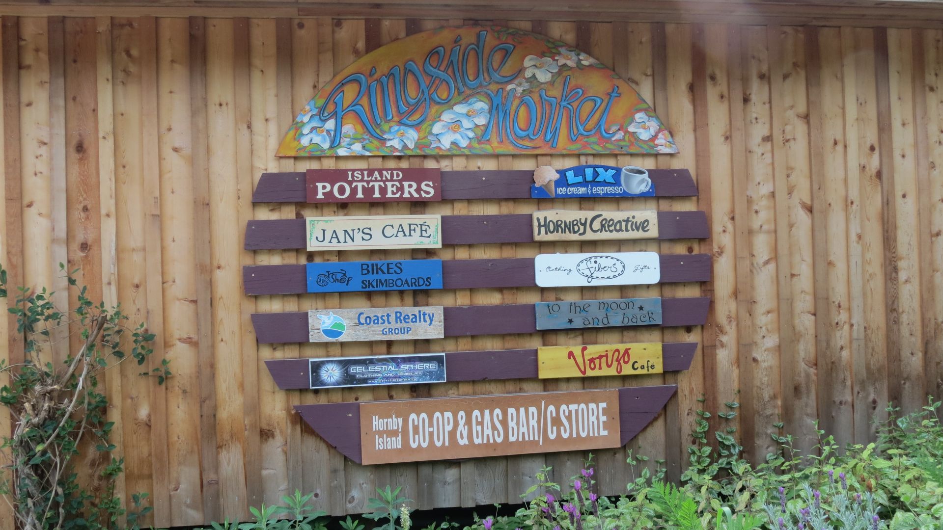 File:Hornby Island, BC 12.jpg