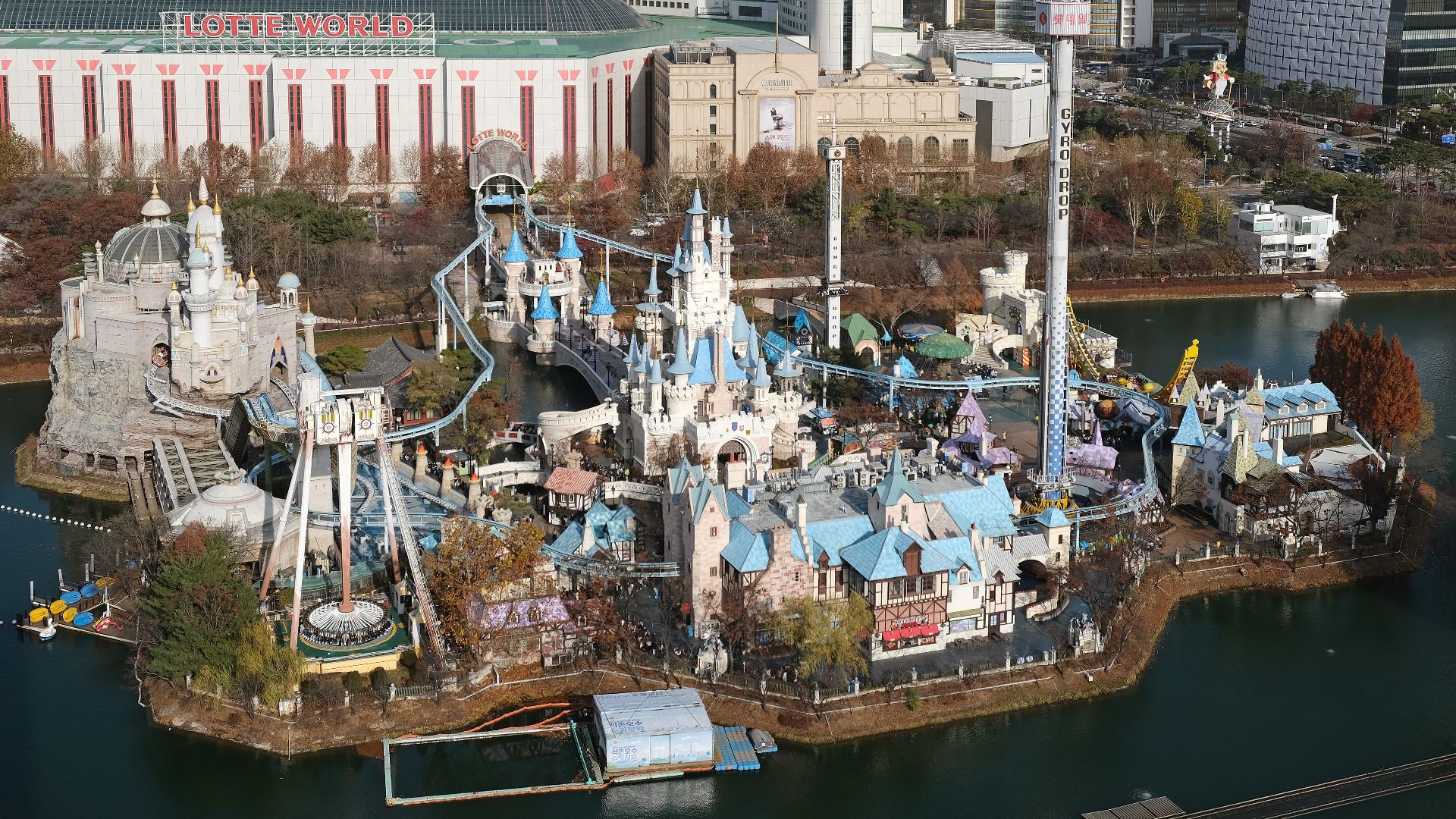 File:Lotte World day view 1.jpg