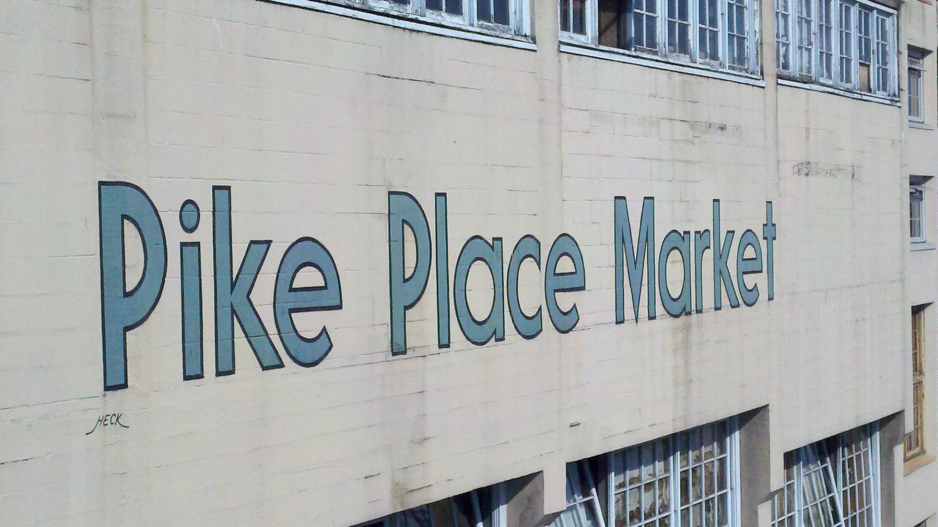 File:Pike Place Market, West Side.jpg