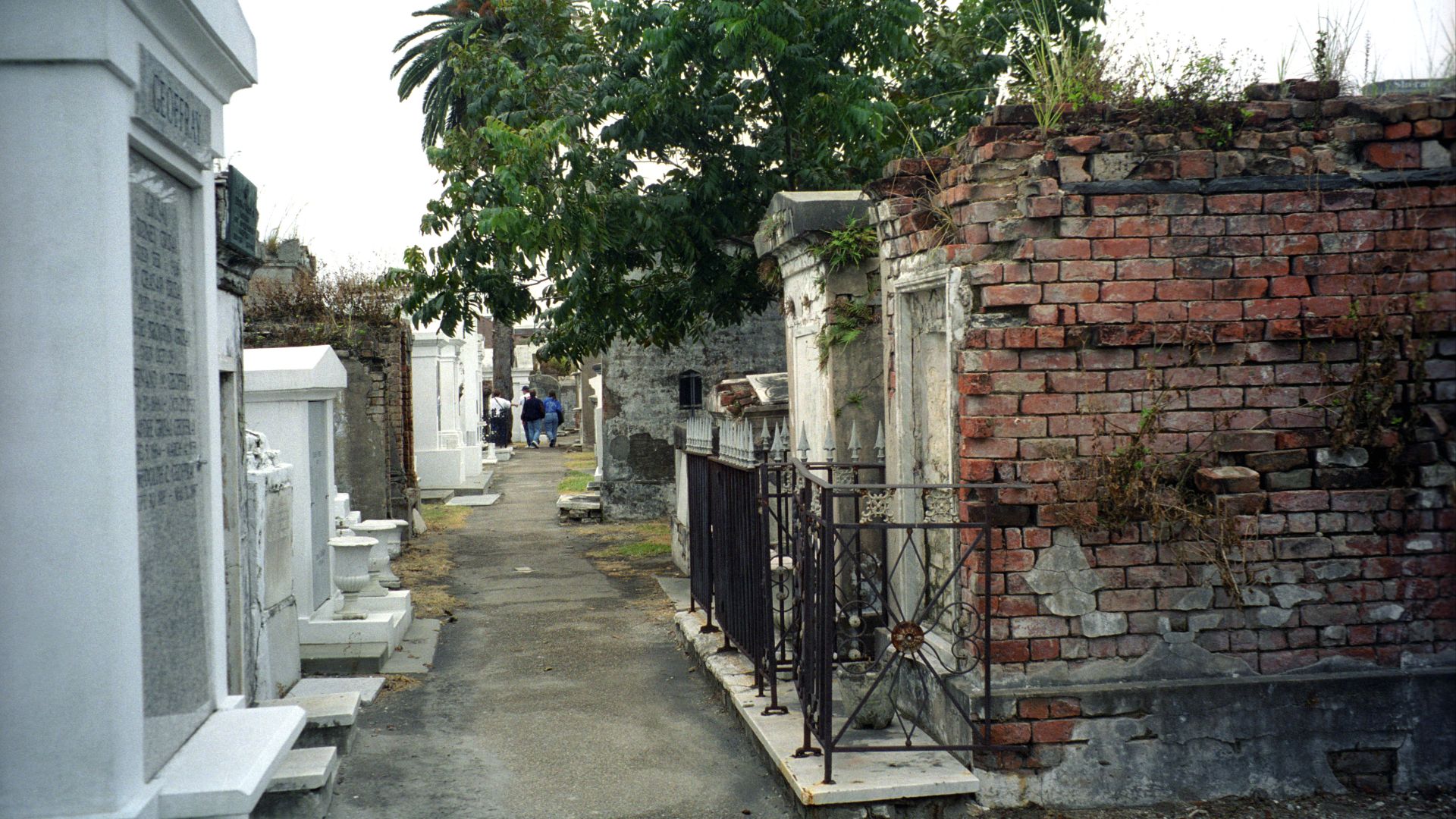 File:St Louis Cemetery 1 New Orleans, October 2001.jpg