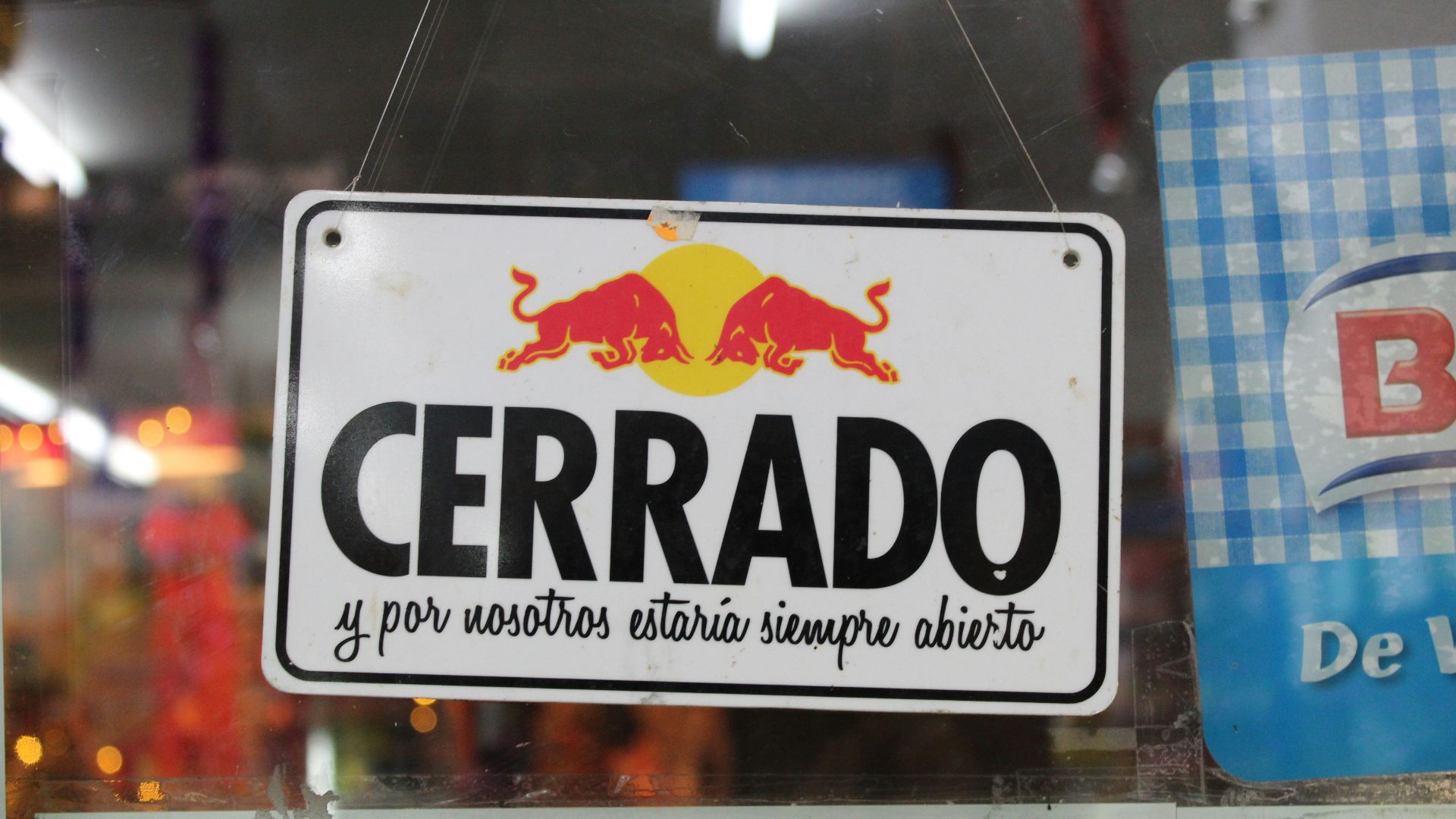 cerrado wall signage