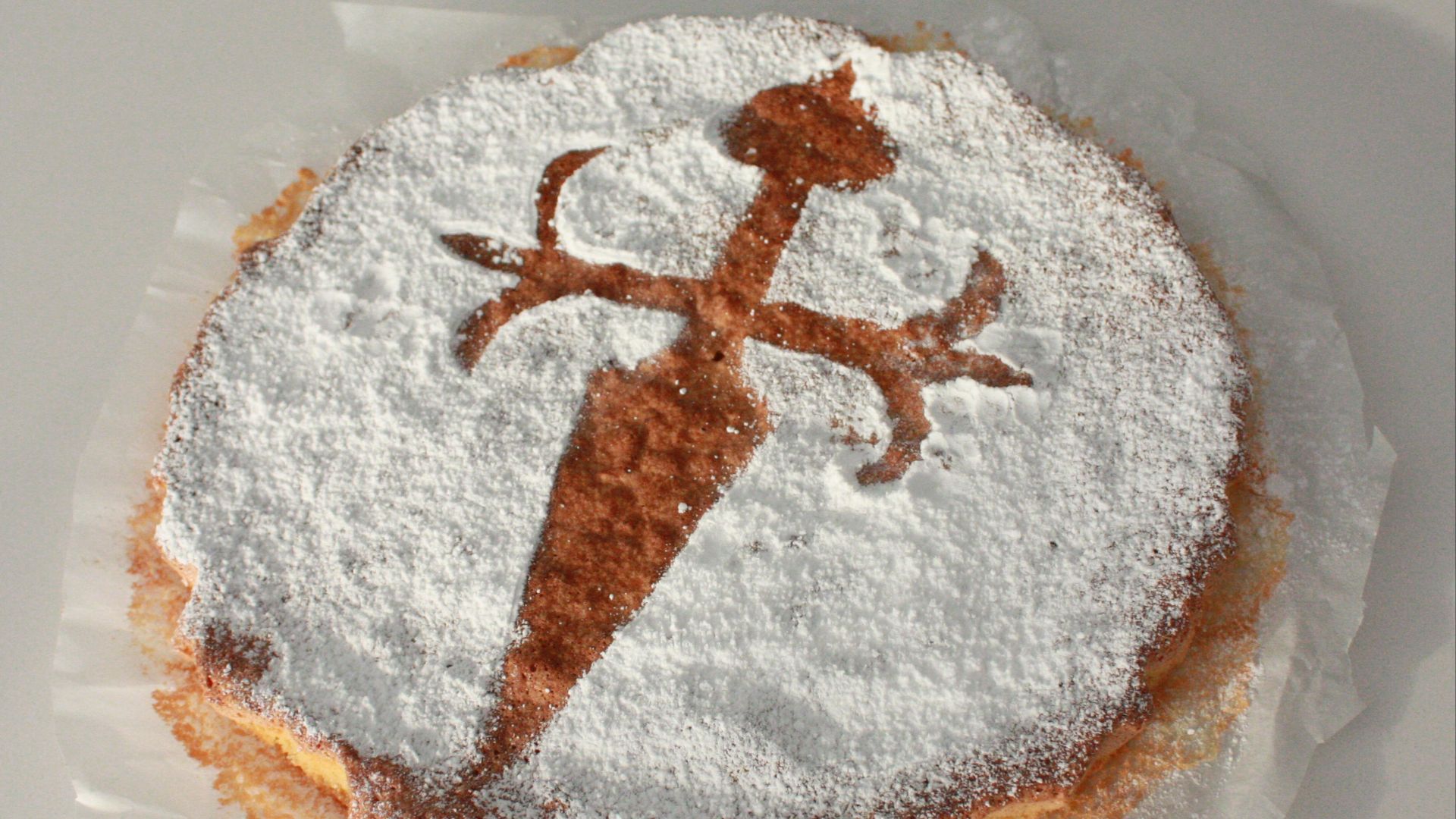 File:Tarta de Santiago-2010.jpg