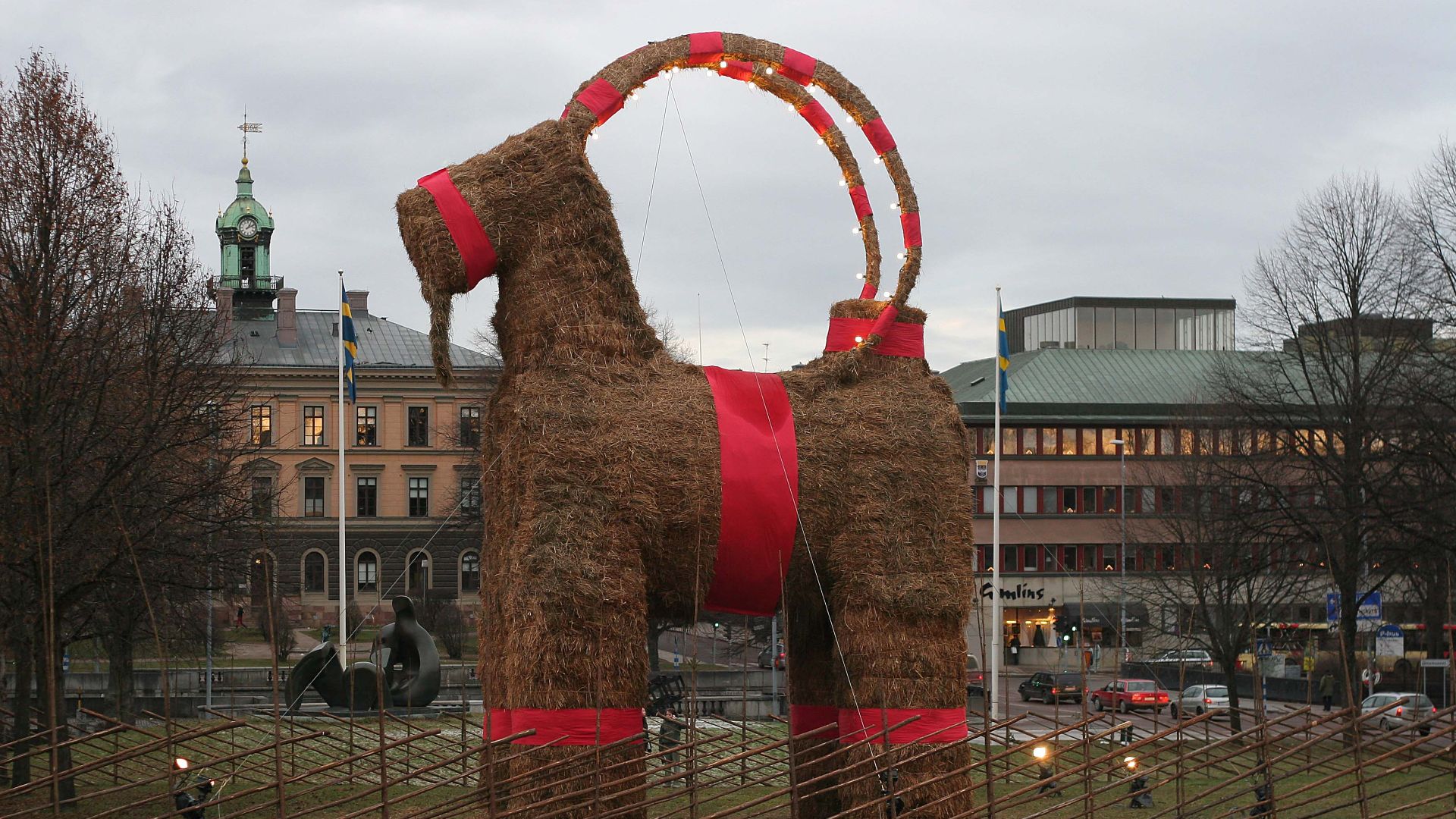 File:Gavle christmas goat 2006.jpg