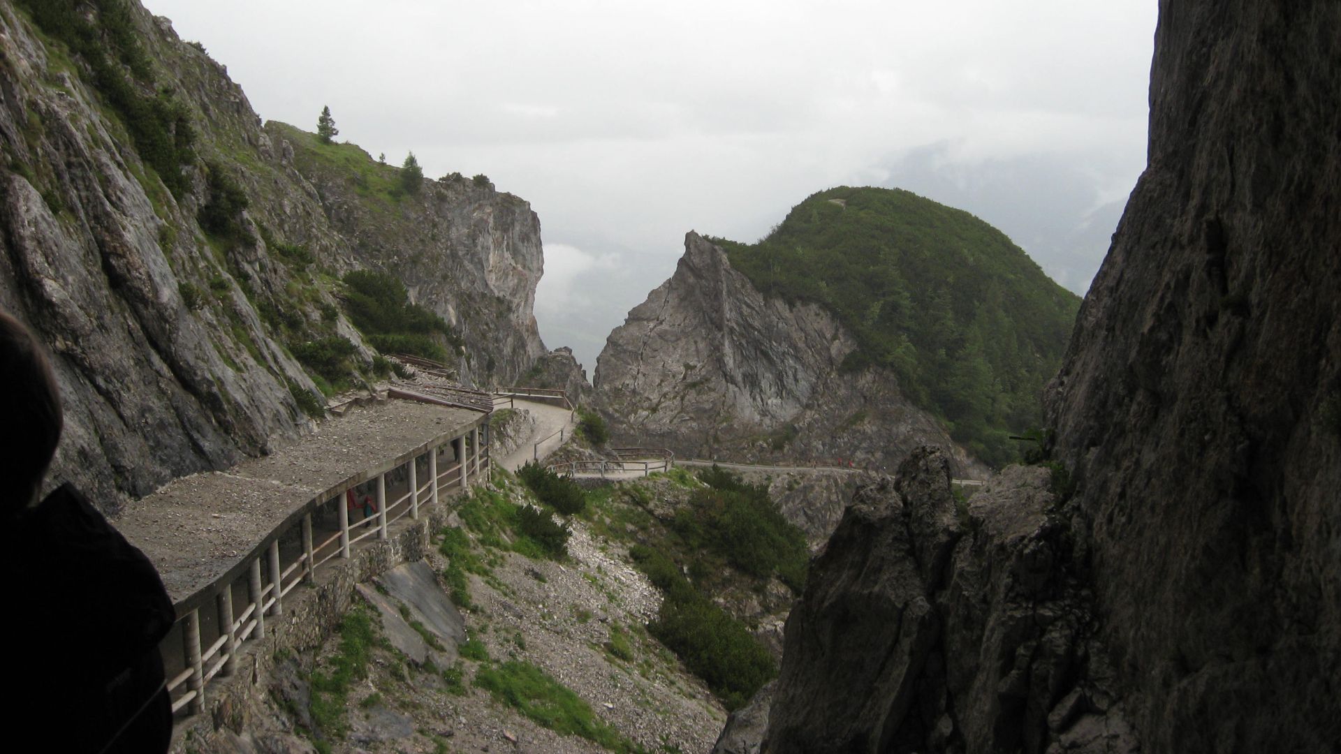 File:Eisriesenwelt trail.jpg