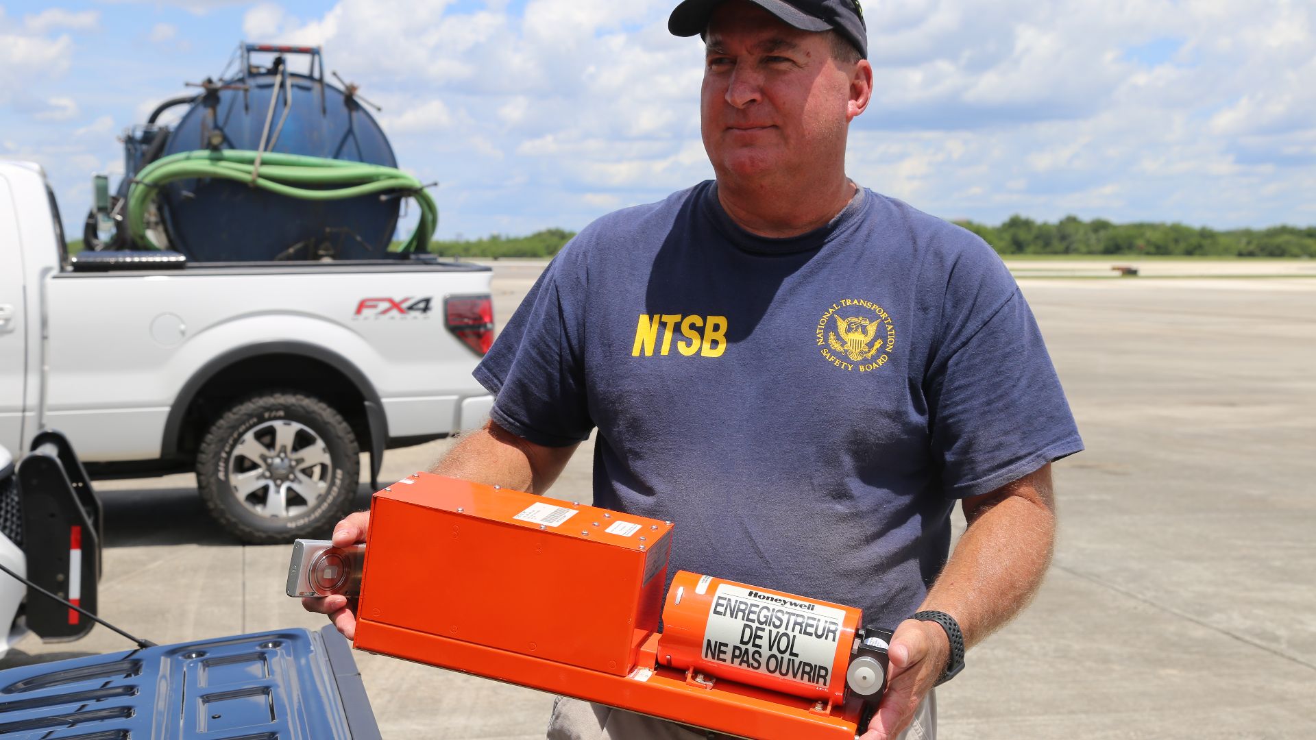 File:Miami Air Flight 293 flight recorder (32830135147).jpg