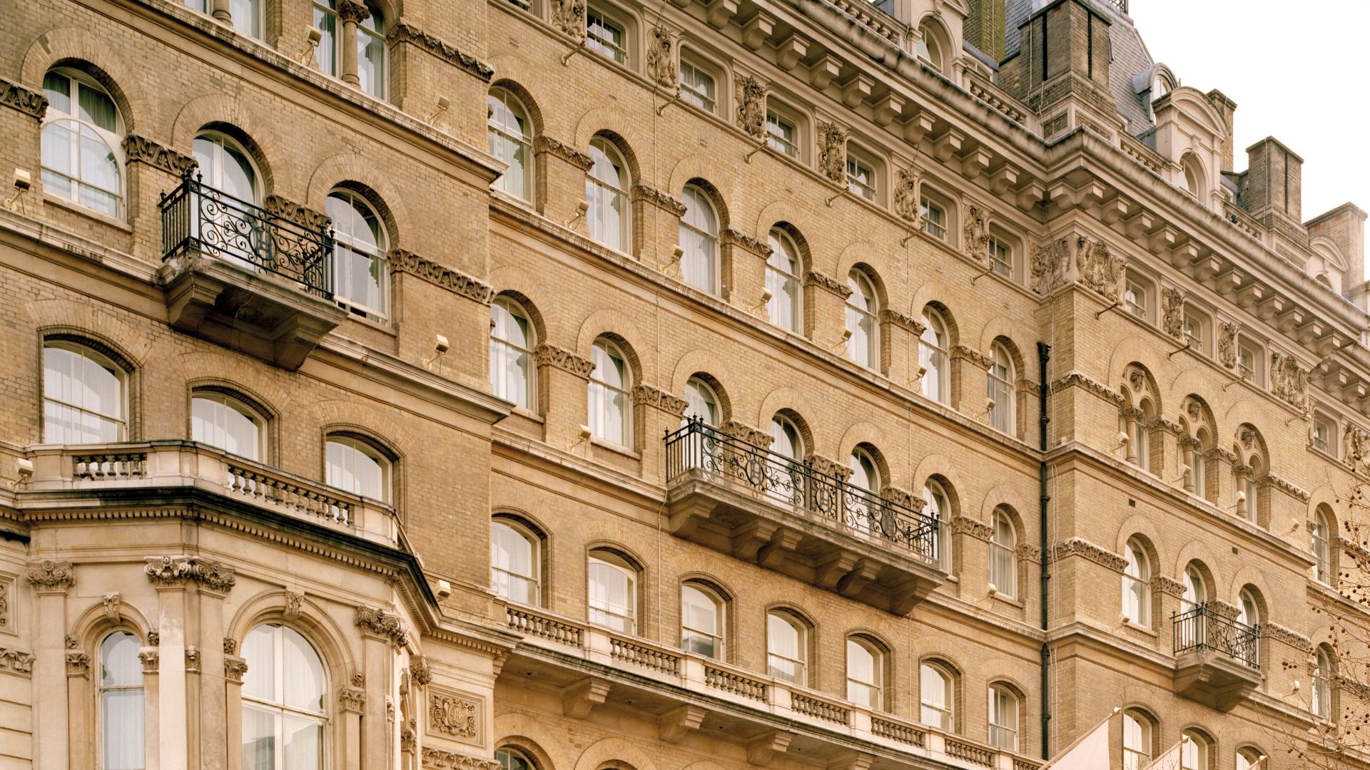 File:The Langham, London hires.jpg