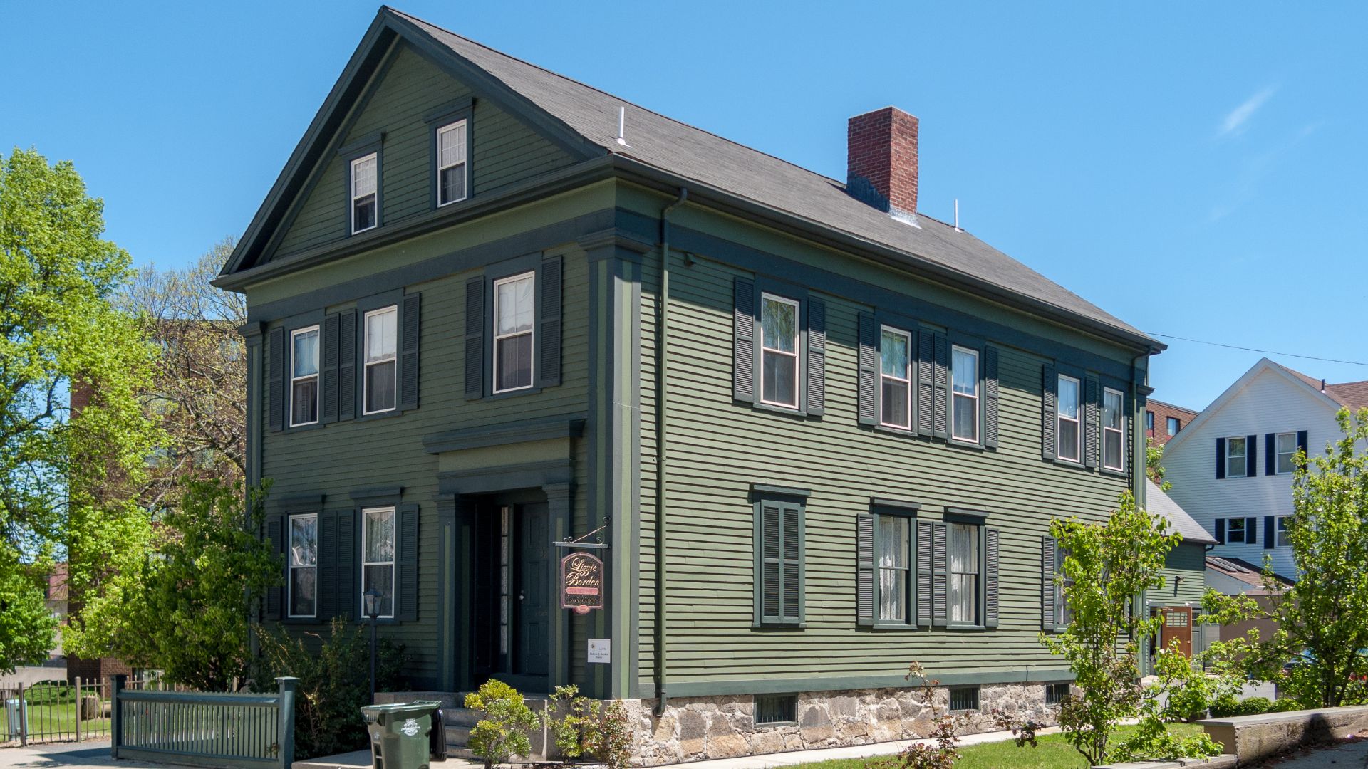 File:Lizzie Borden House, Fall River, Massachusetts.jpg