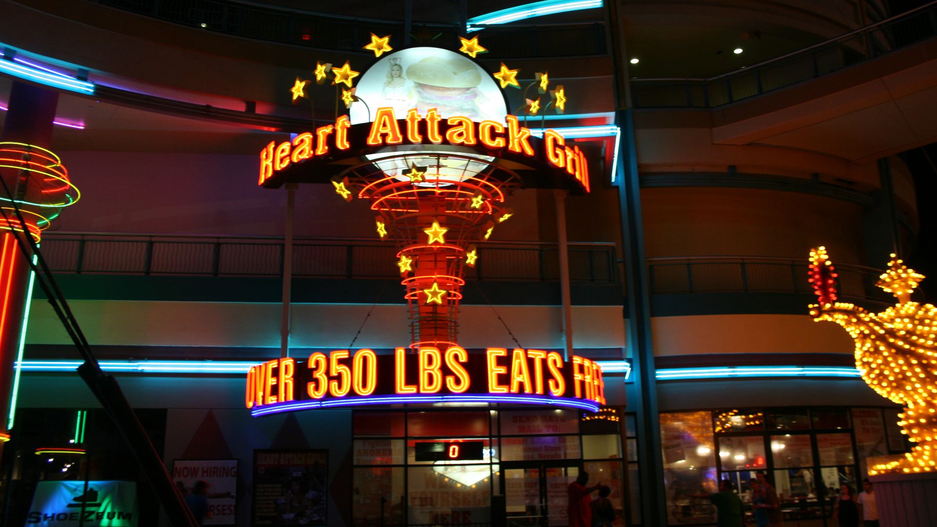 File:Heart Attack Grill, Las Vegas.JPG