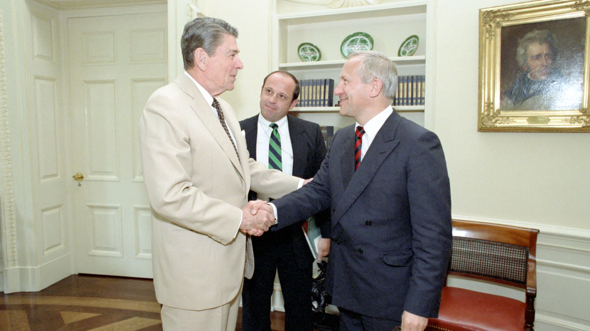 File:Reagan’s meeting with Oleg Gordievsky in the Oval Office (04).jpg