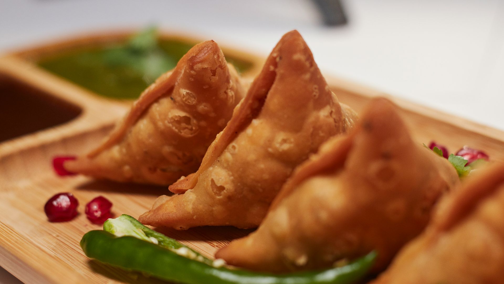 sliced tomato on white ceramic plate