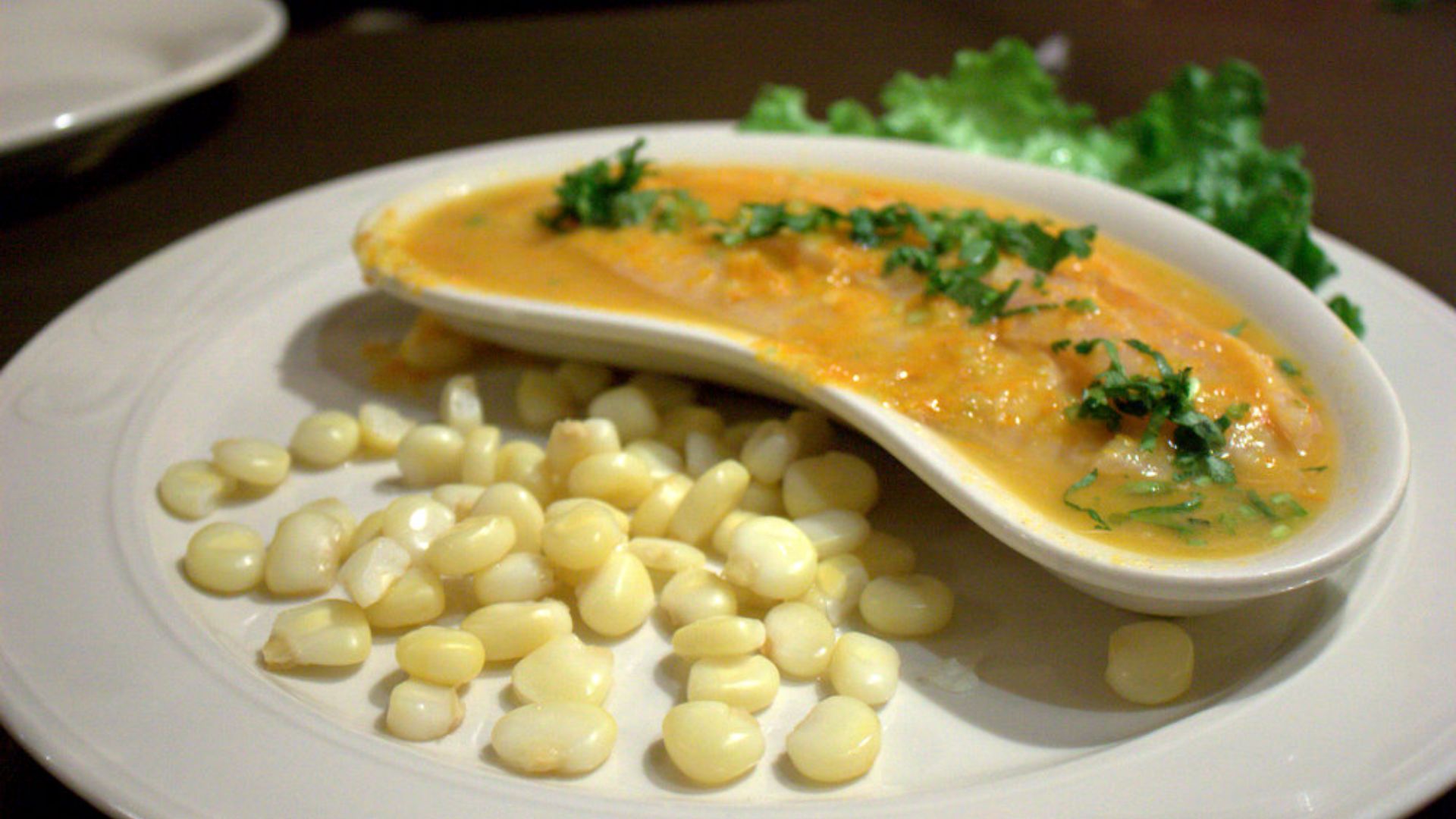 File:Urubamba tiradito de pescado.jpg