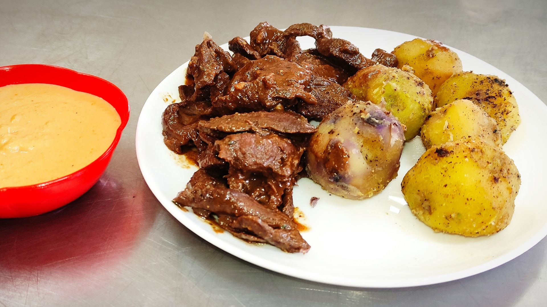 File:Anticucho Paceño.jpg