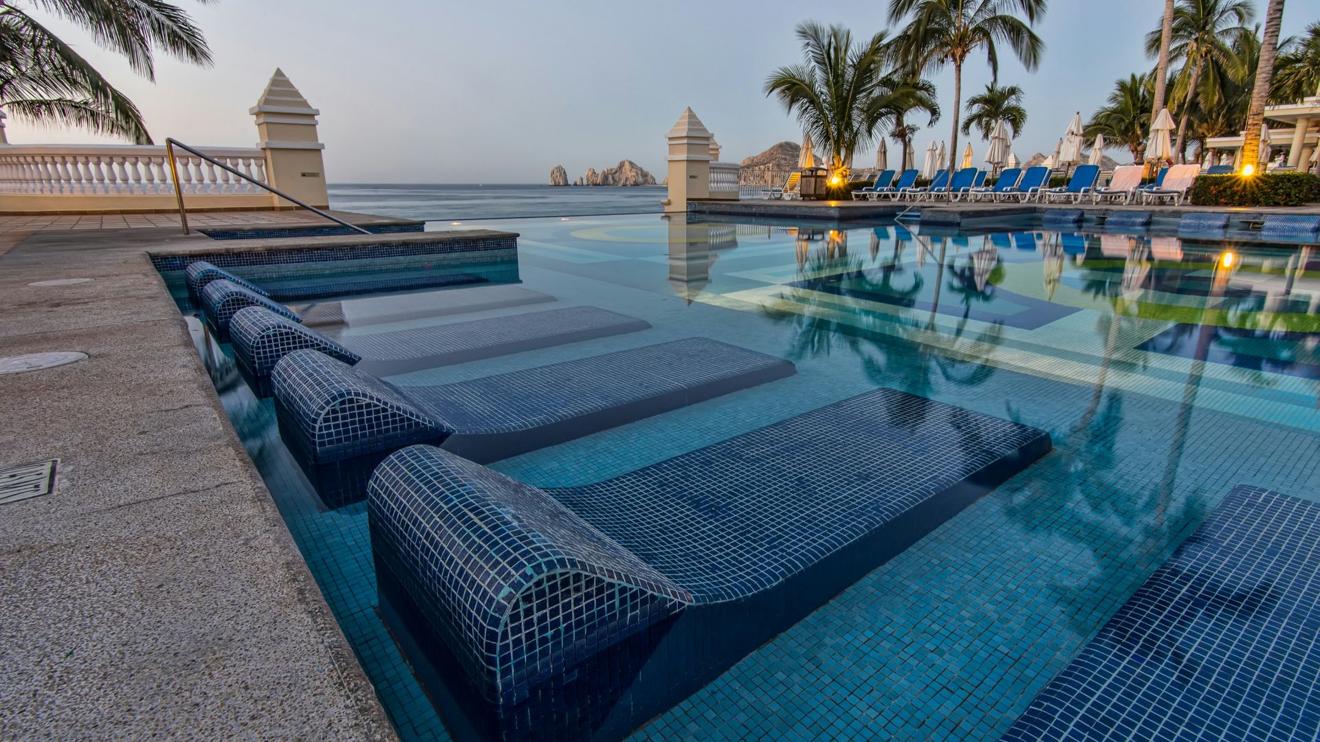 lounge chair under water