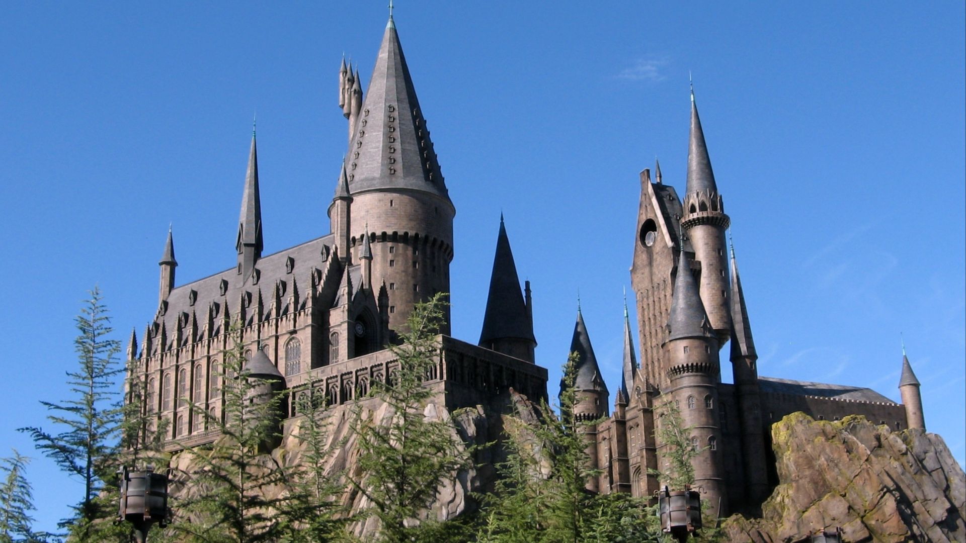 File:Wizarding World of Harry Potter Castle.jpg