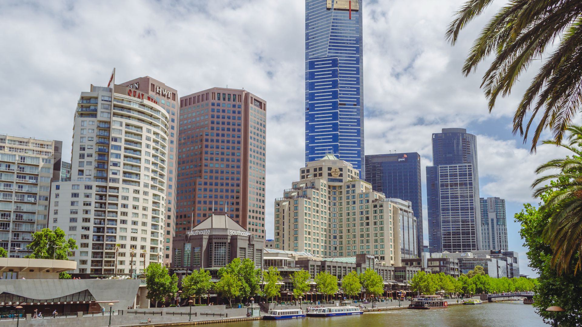 File:Eureka Tower in Melbourne, Australia.jpg