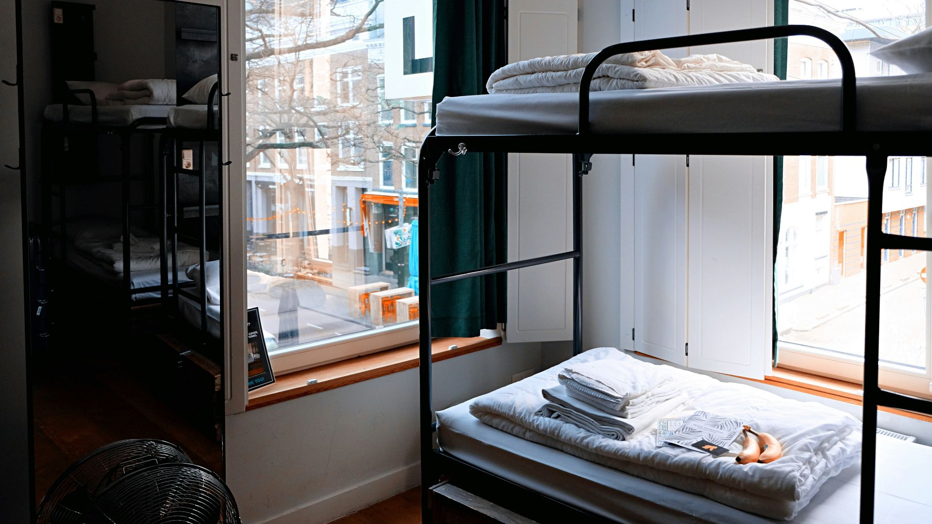 black metal bunk bed