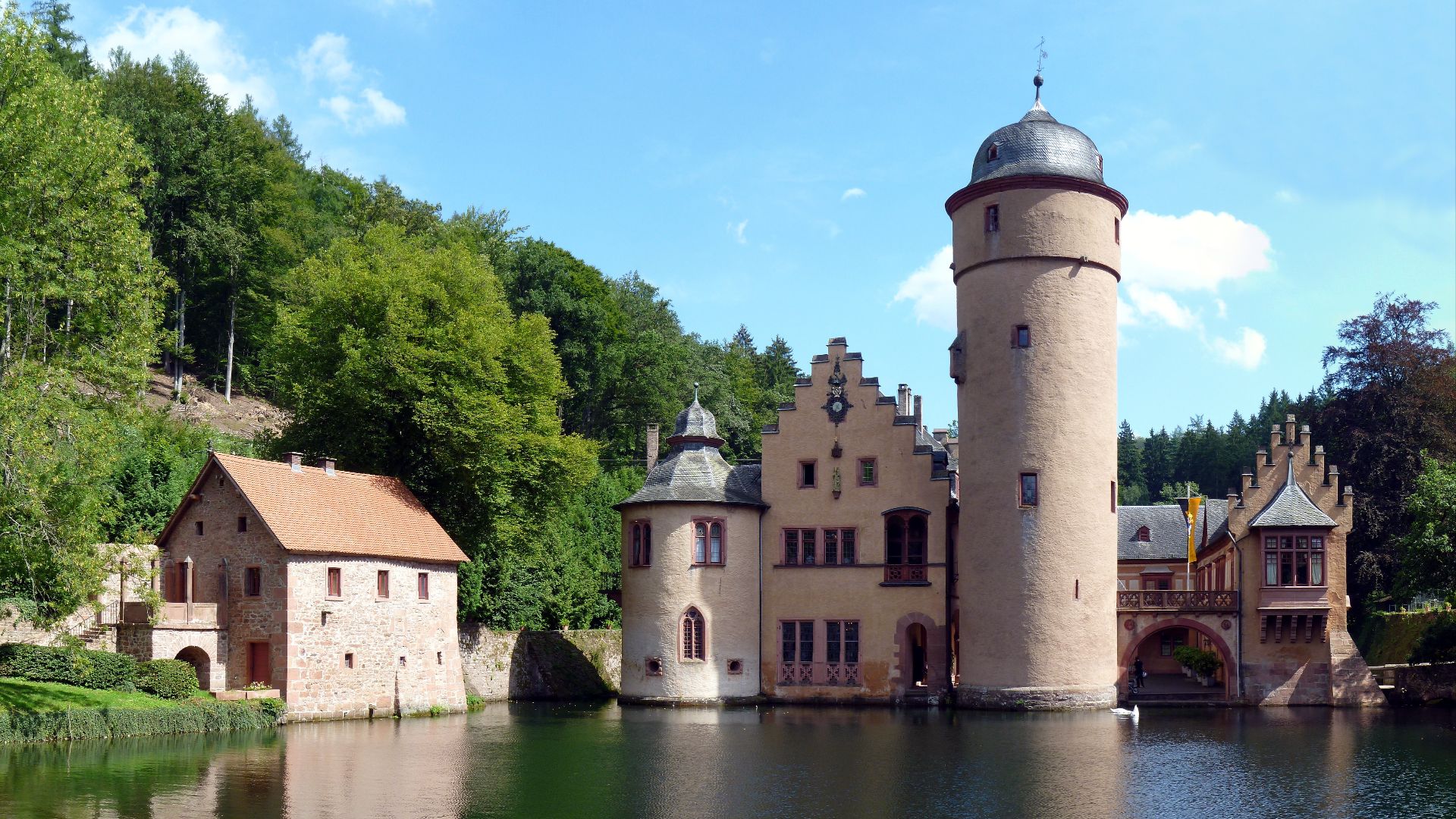 File:Wasserschloss Mespelbrunn, 6.jpg
