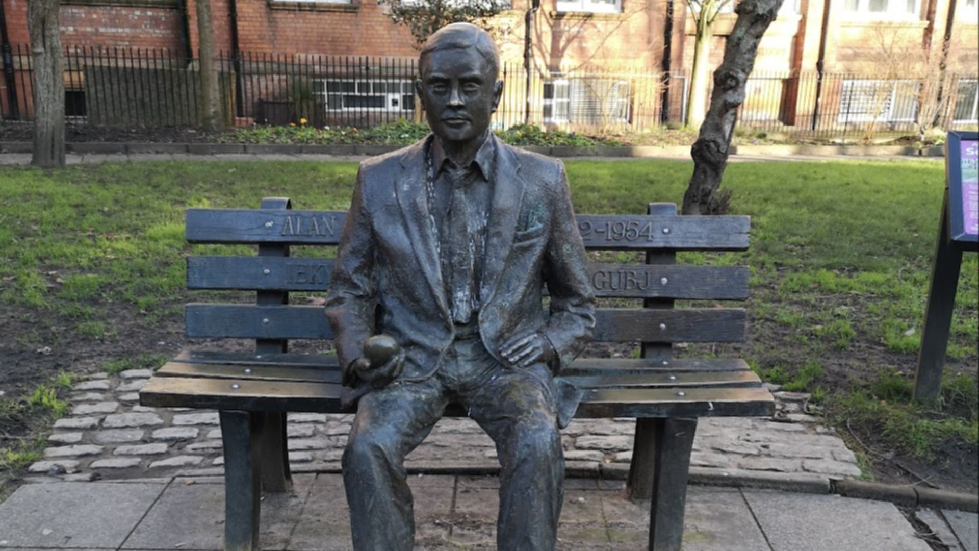 File:Alan Turing Sackville Gardens.jpg