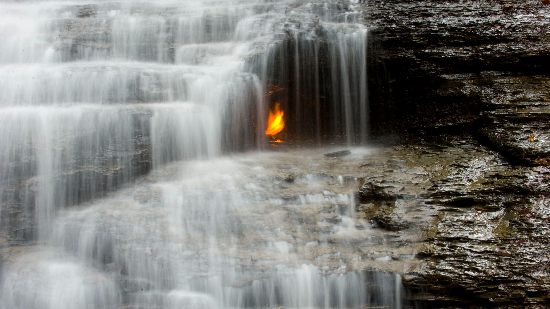 File:Eternal flame falls 7252.jpg