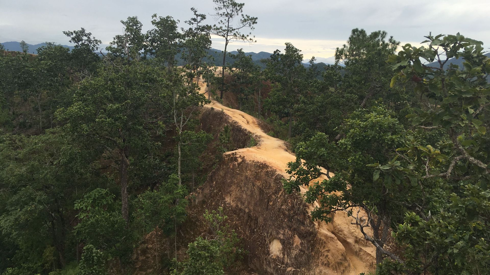 File:Pai Canyon 2.jpg