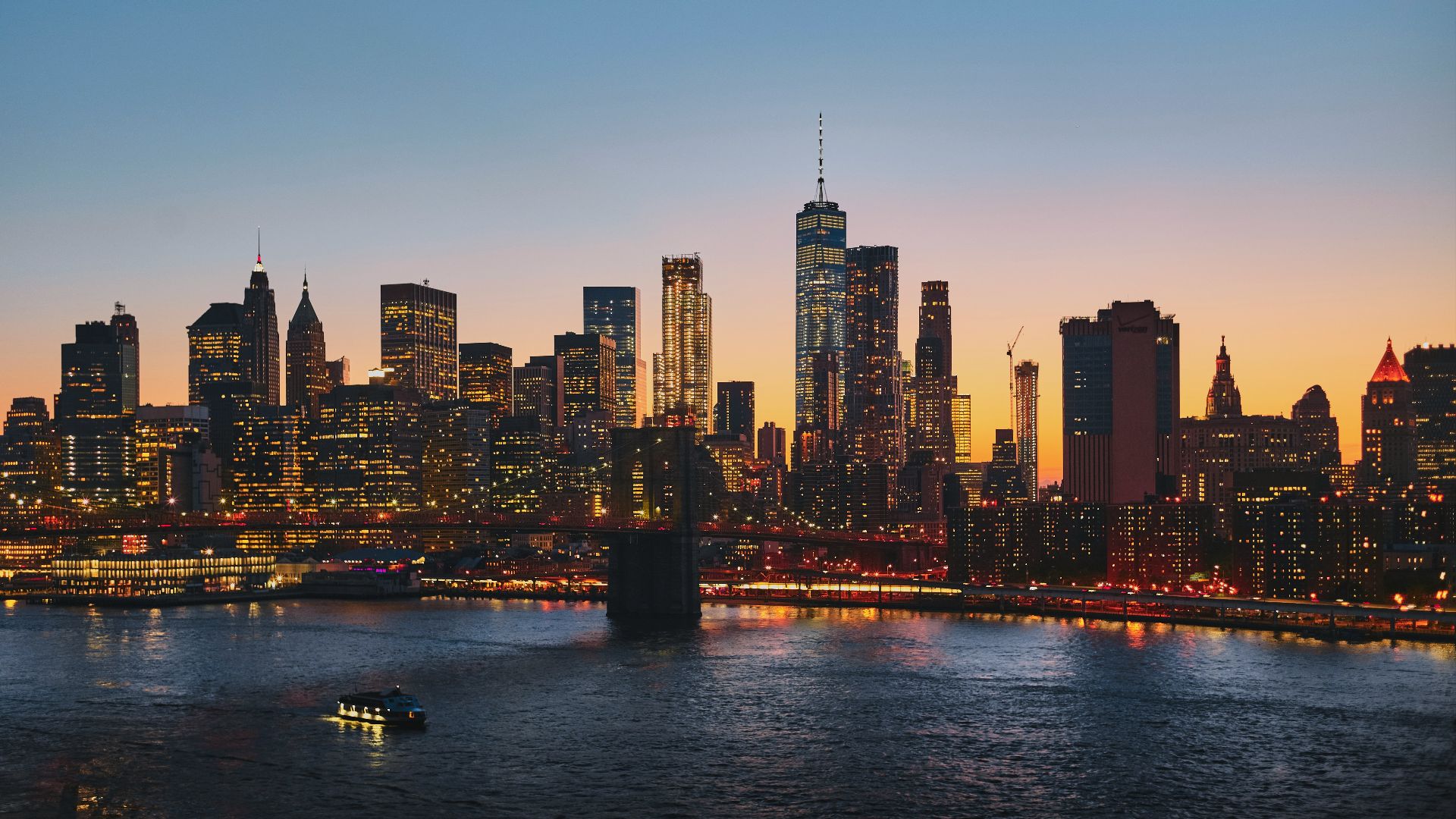 panoramic photography of Brooklyn Bridge