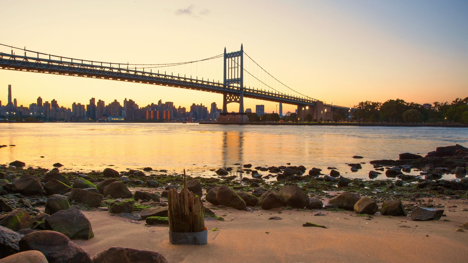 bridge over the sea during daytime