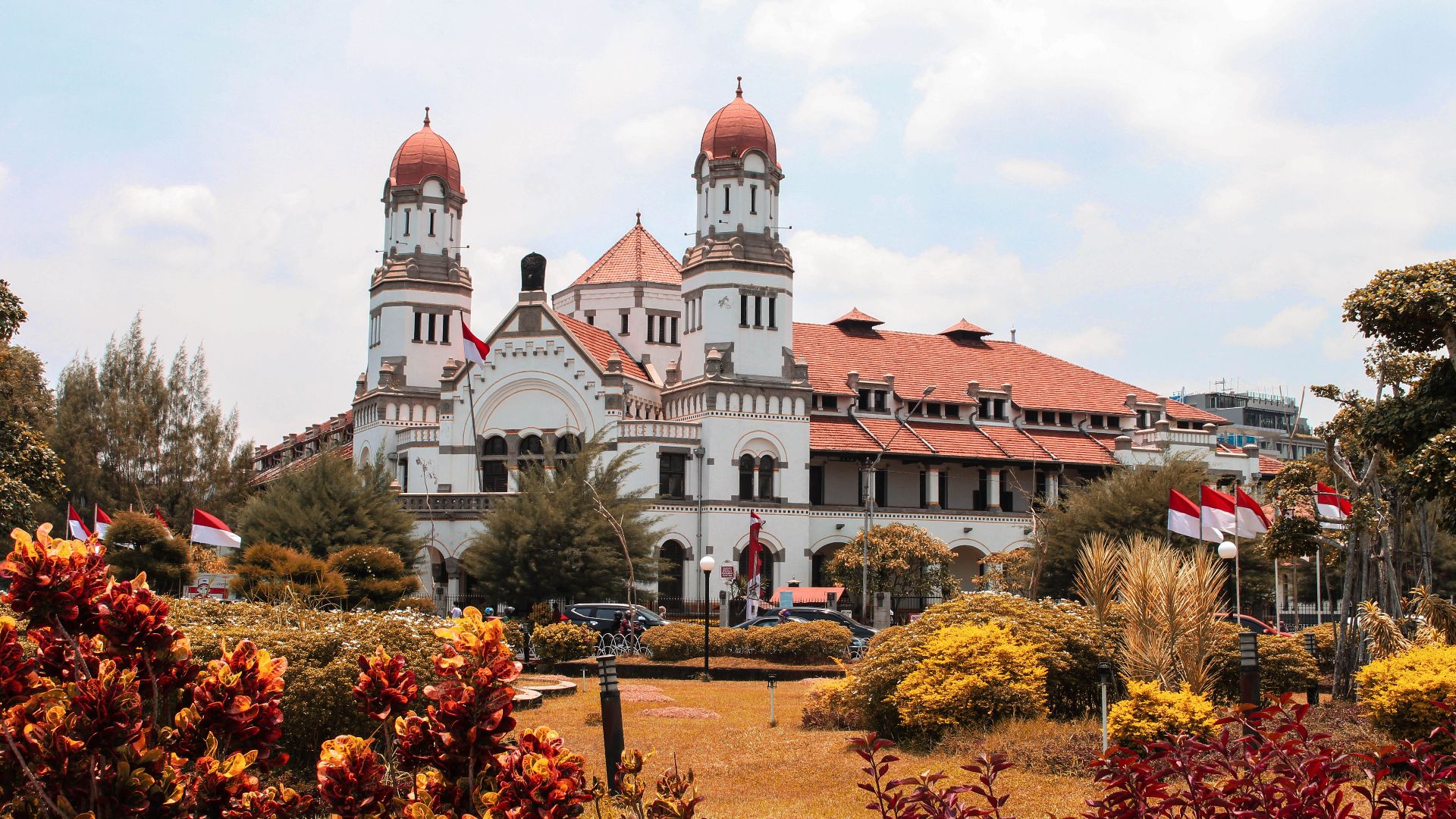 File:Lawang sewu semarang.jpg