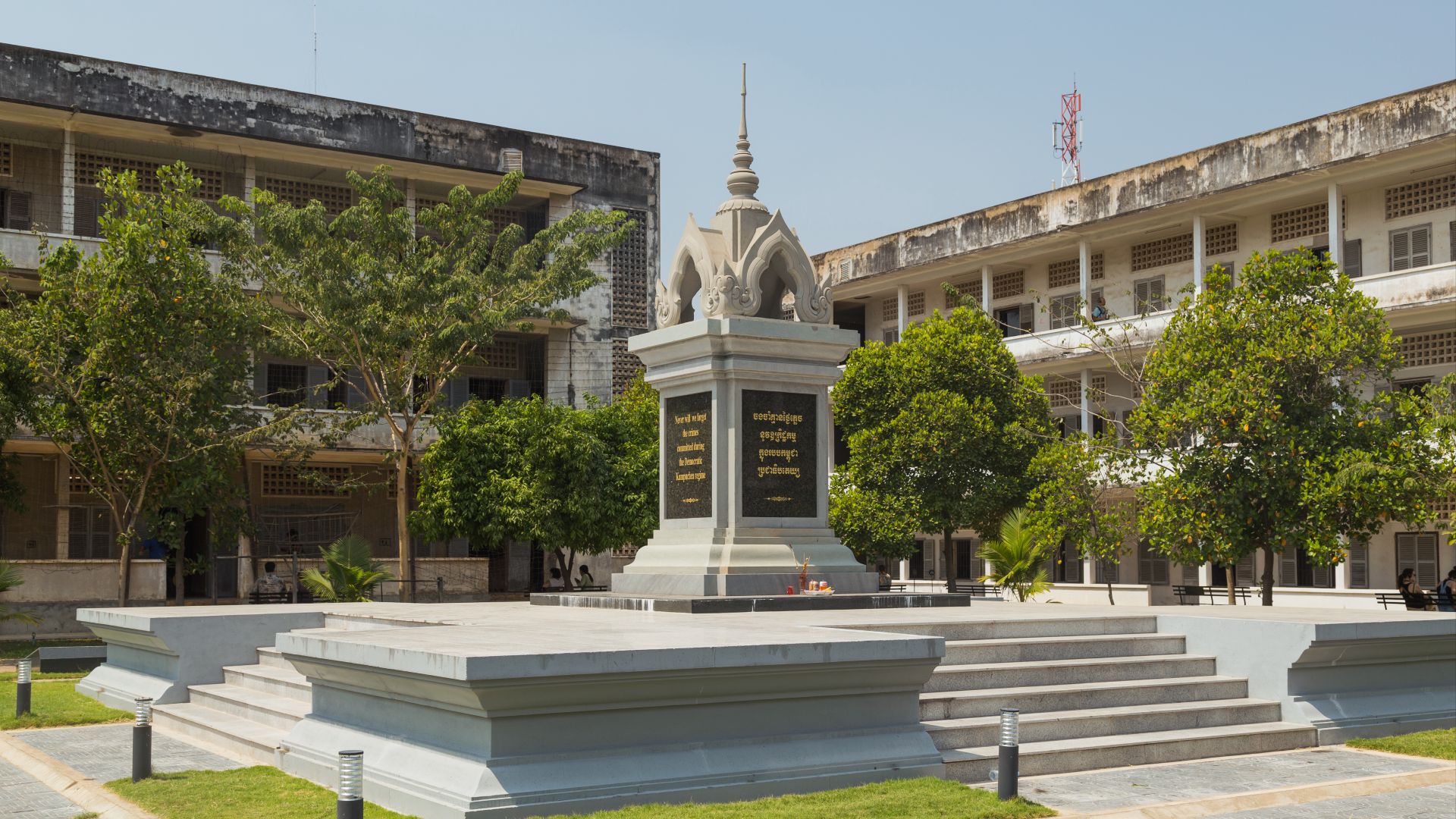 File:2016 Phnom Penh, Muzeum Ludobójstwa Tuol Sleng (34).jpg
