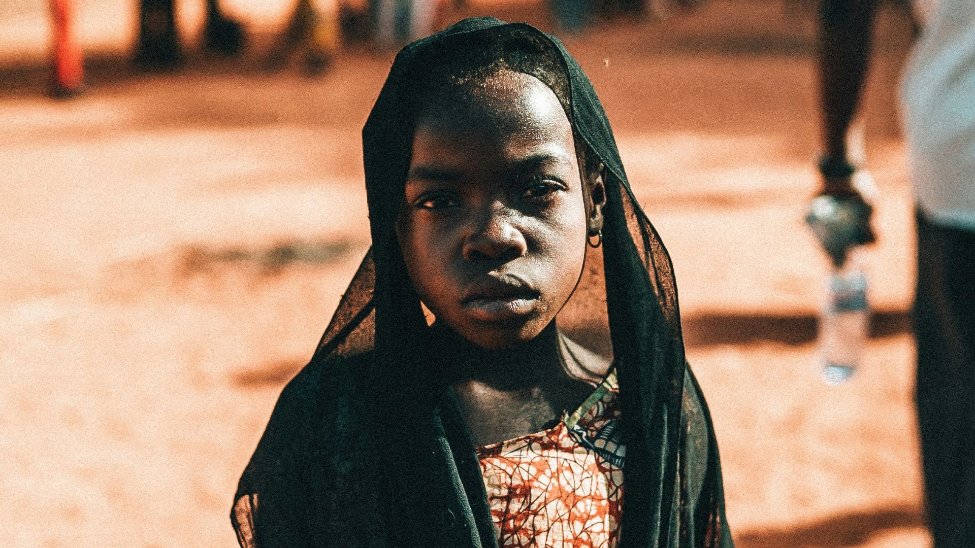 selective focus photography of girl