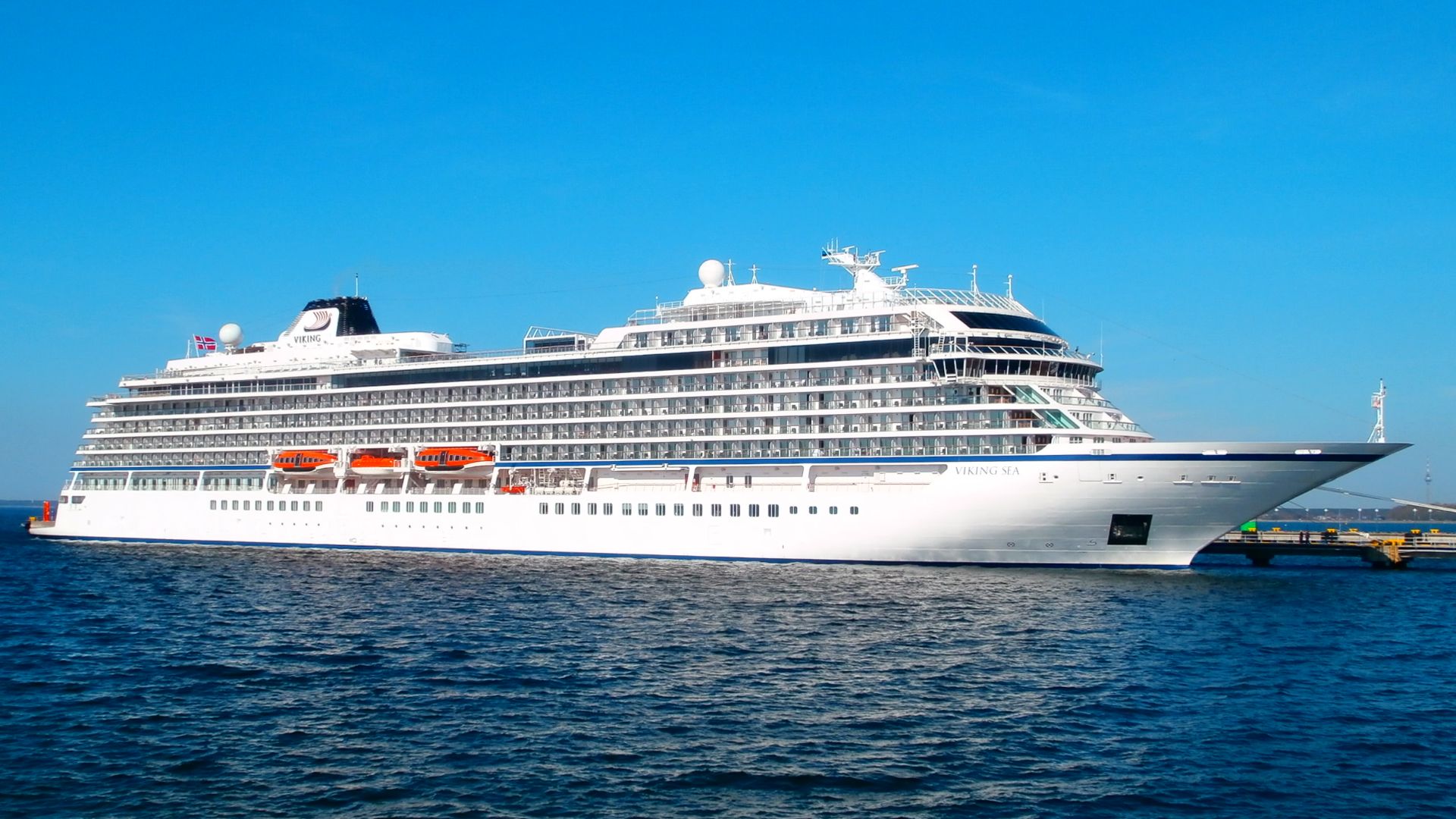 File:Viking Sea at Pier 24 in Port of Tallinn 19 May 2017.jpg