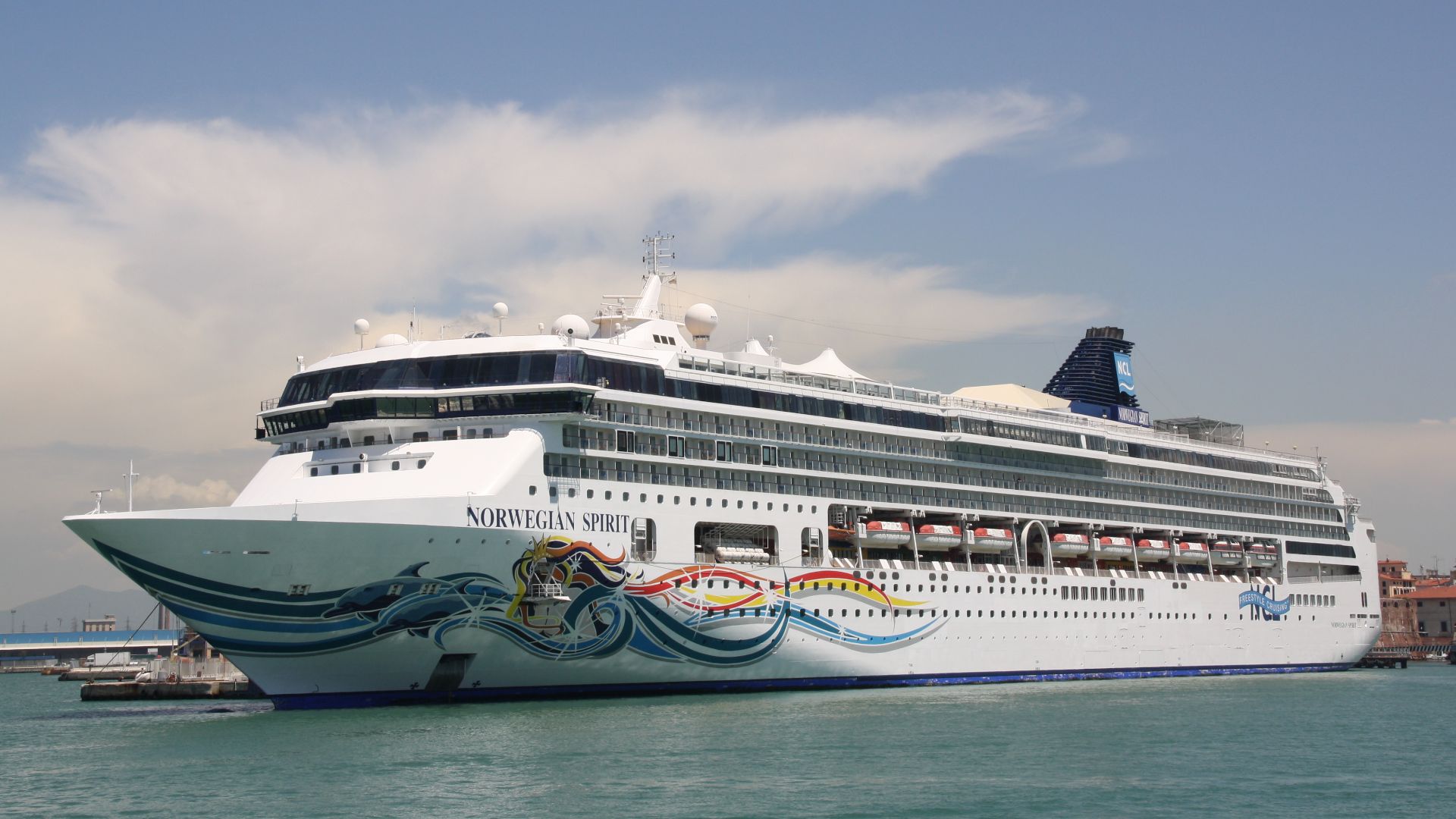 File:Norwegian Cruise Line Norwegian Spirit 02.JPG