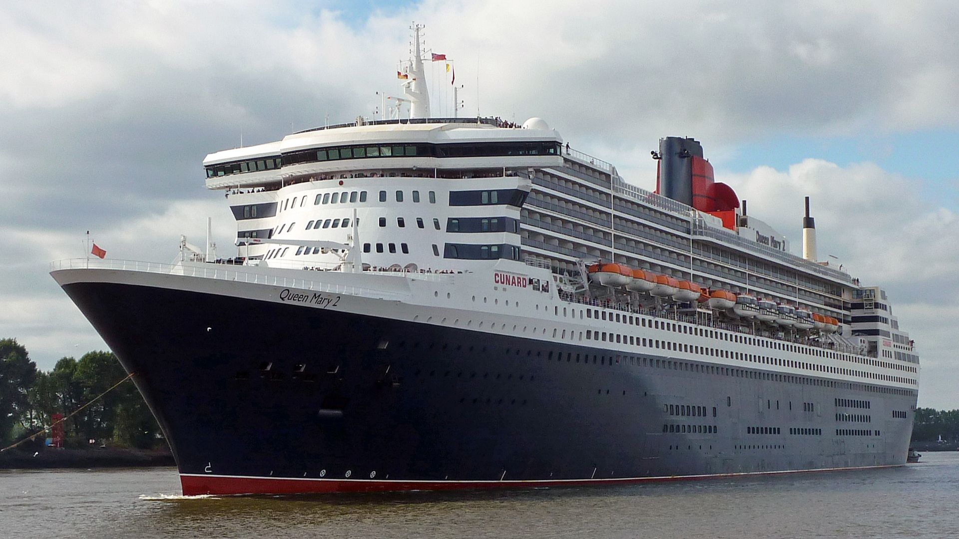 File:Queen Mary 2 IMO 9241061 P Hamburg 20-09-2023 (2).jpg