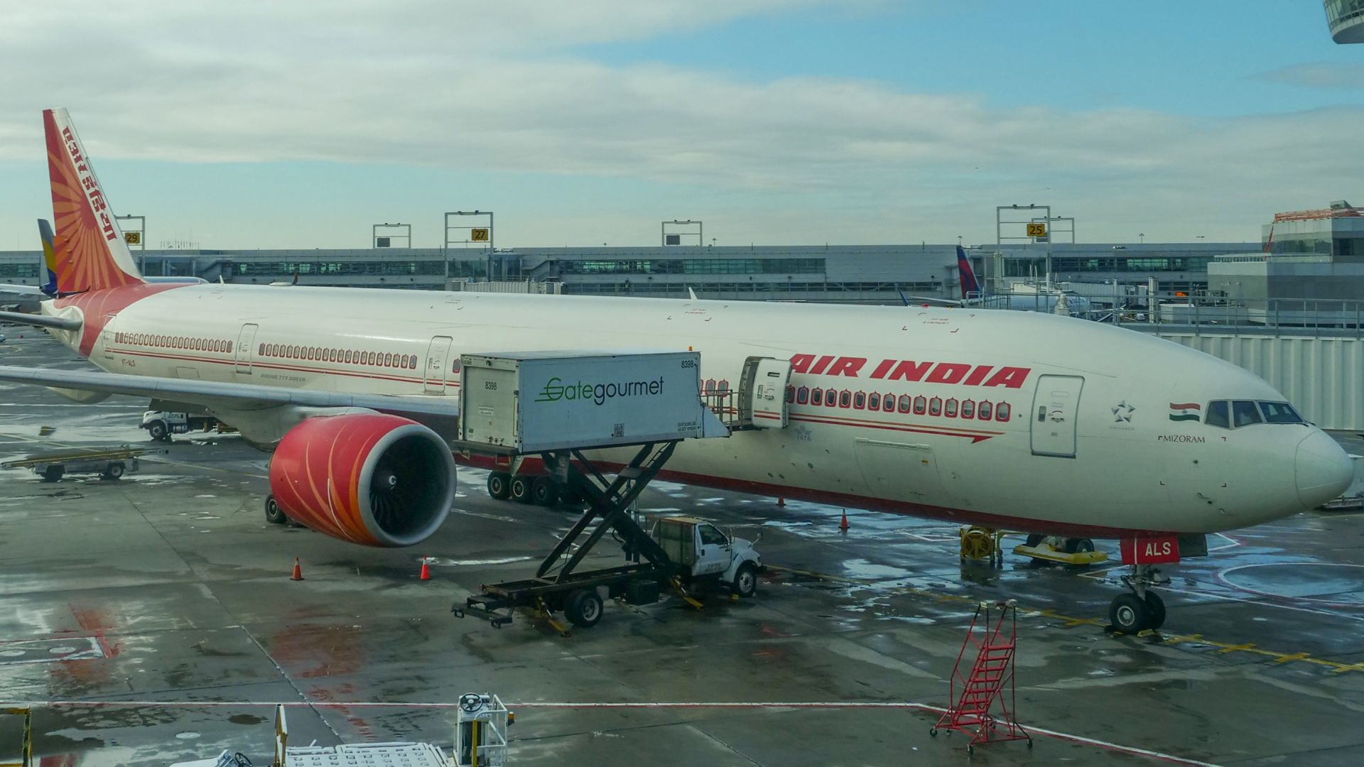 File:Air India- Boeing 777-300 - VT-ALS (Quintin Soloviev).jpg