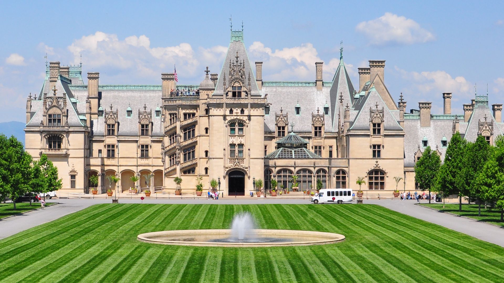 File:Biltmore Estate, 2012.jpg