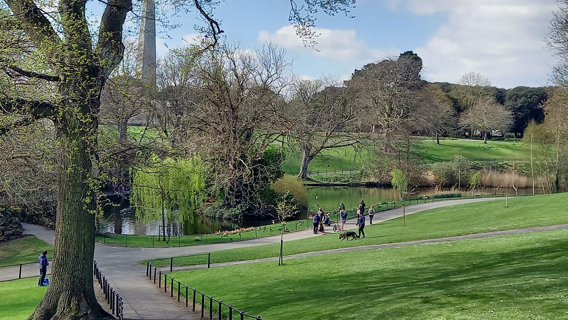 File:Wellington obelisk and People's Garden pond.jpg