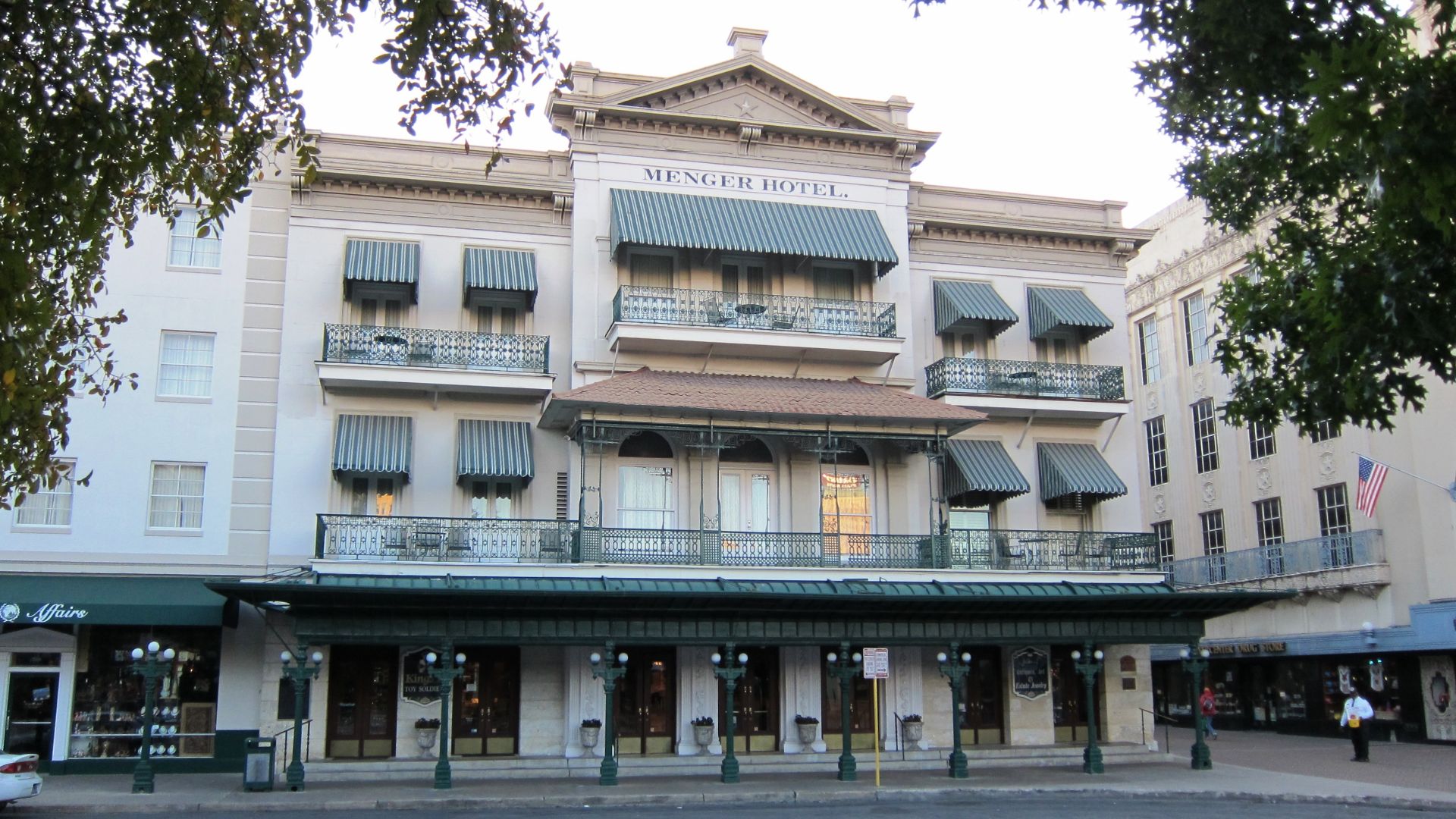 File:The Menger Hotel c. 1859 - panoramio.jpg
