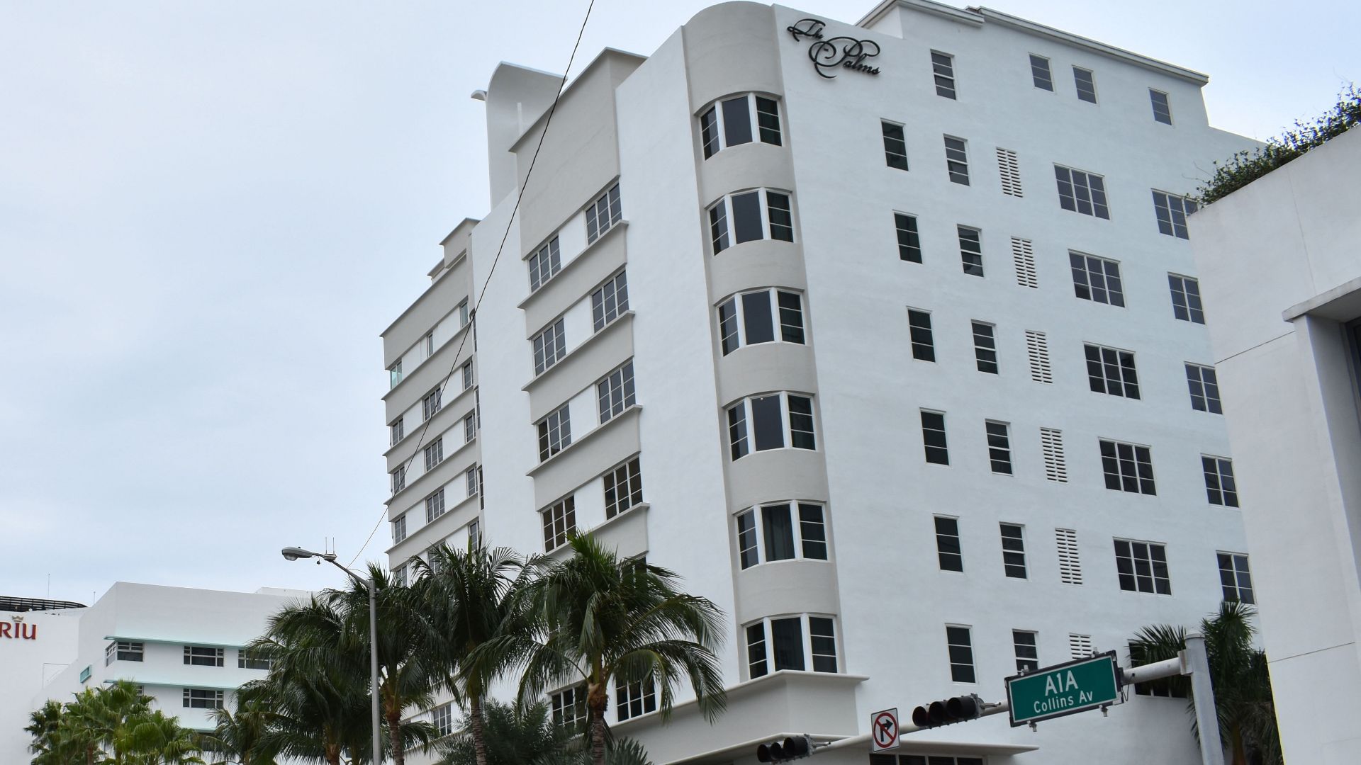 File:Collins Avenue (4).jpg