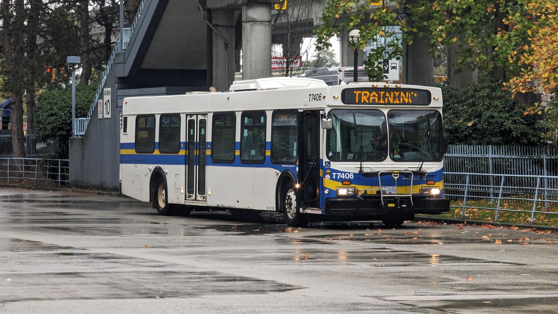 File:Vancouver TransLink 7406 Training.jpg