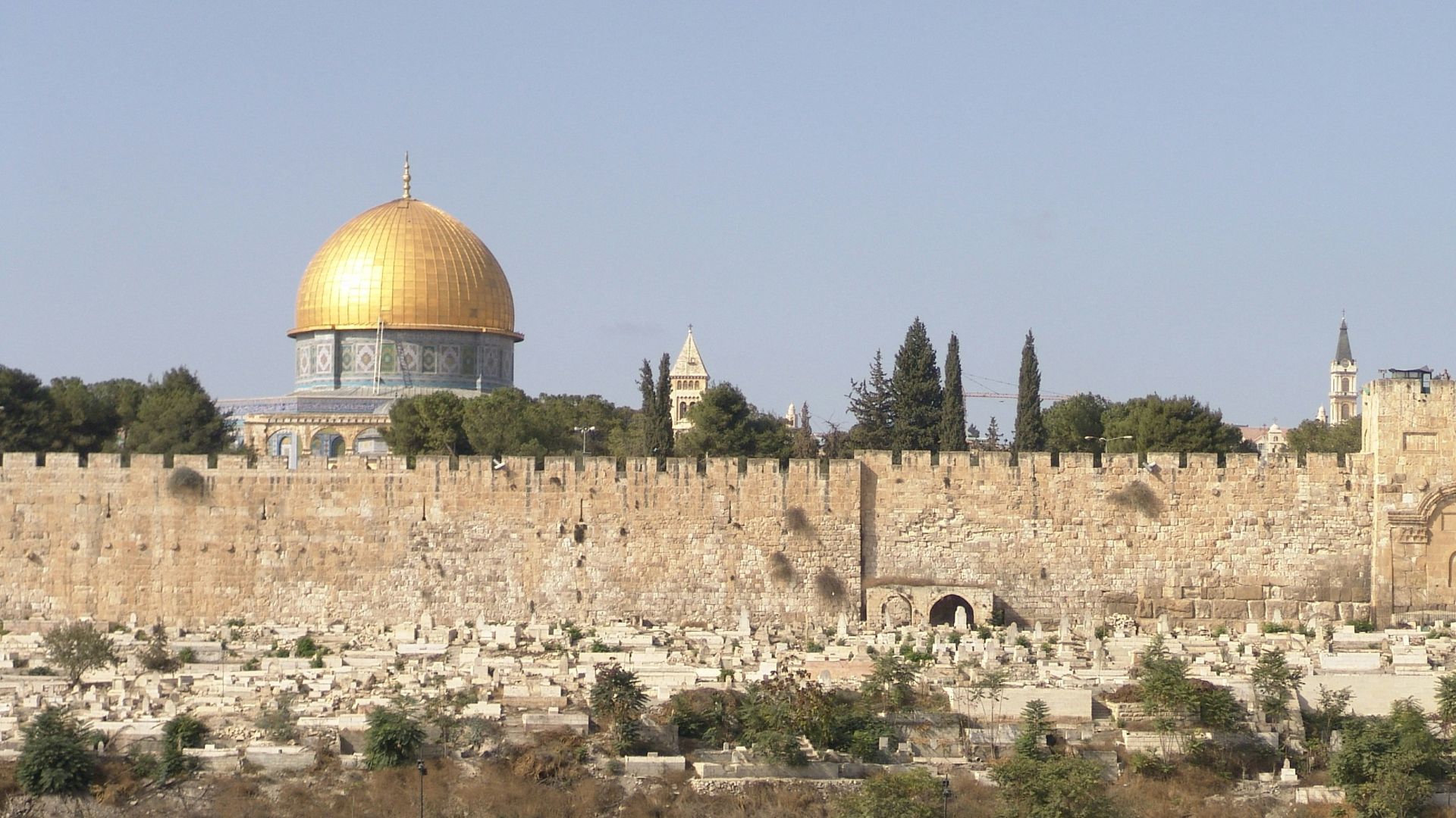 a view of the western wall and dome of the rock